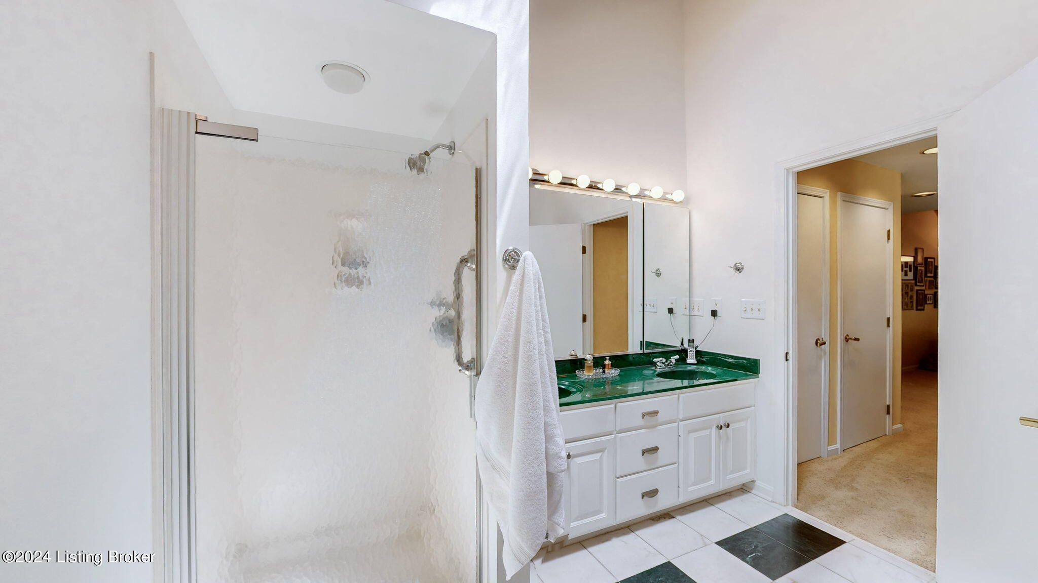 909 Starlite Ct