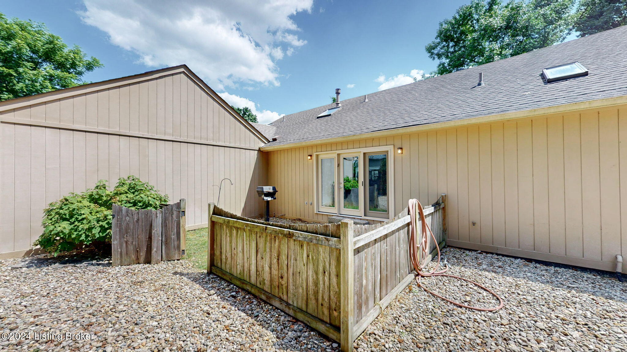 909 Starlite Ct