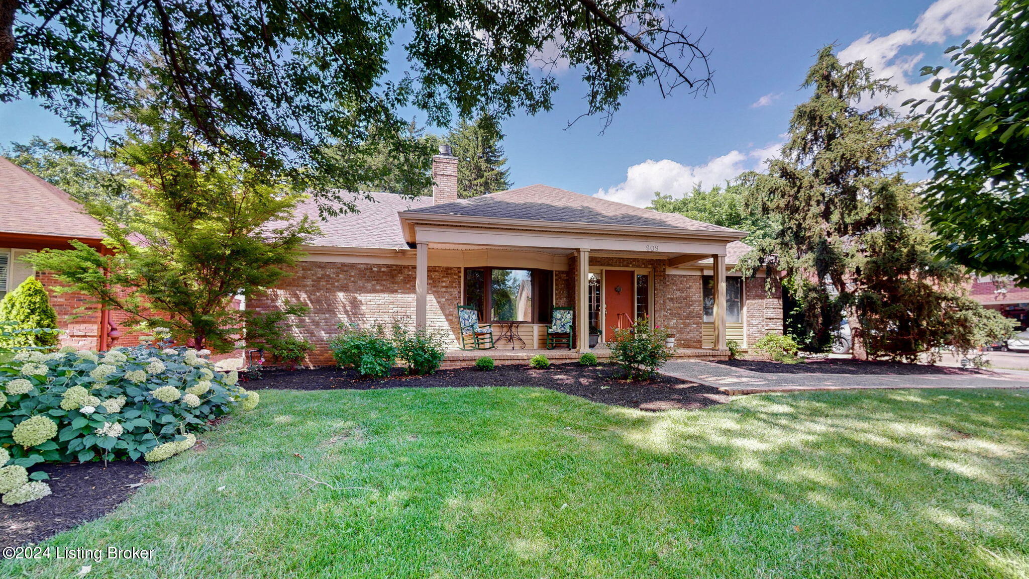 909 Starlite Ct