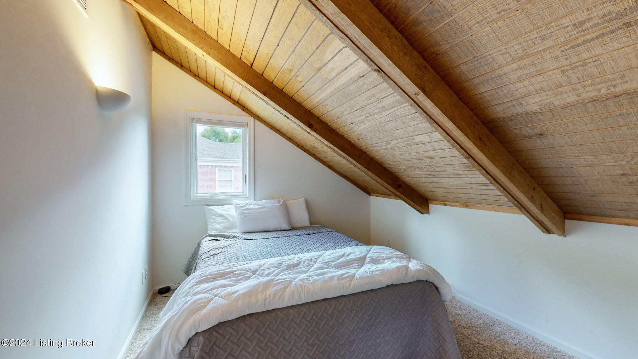 909 Starlite Ct