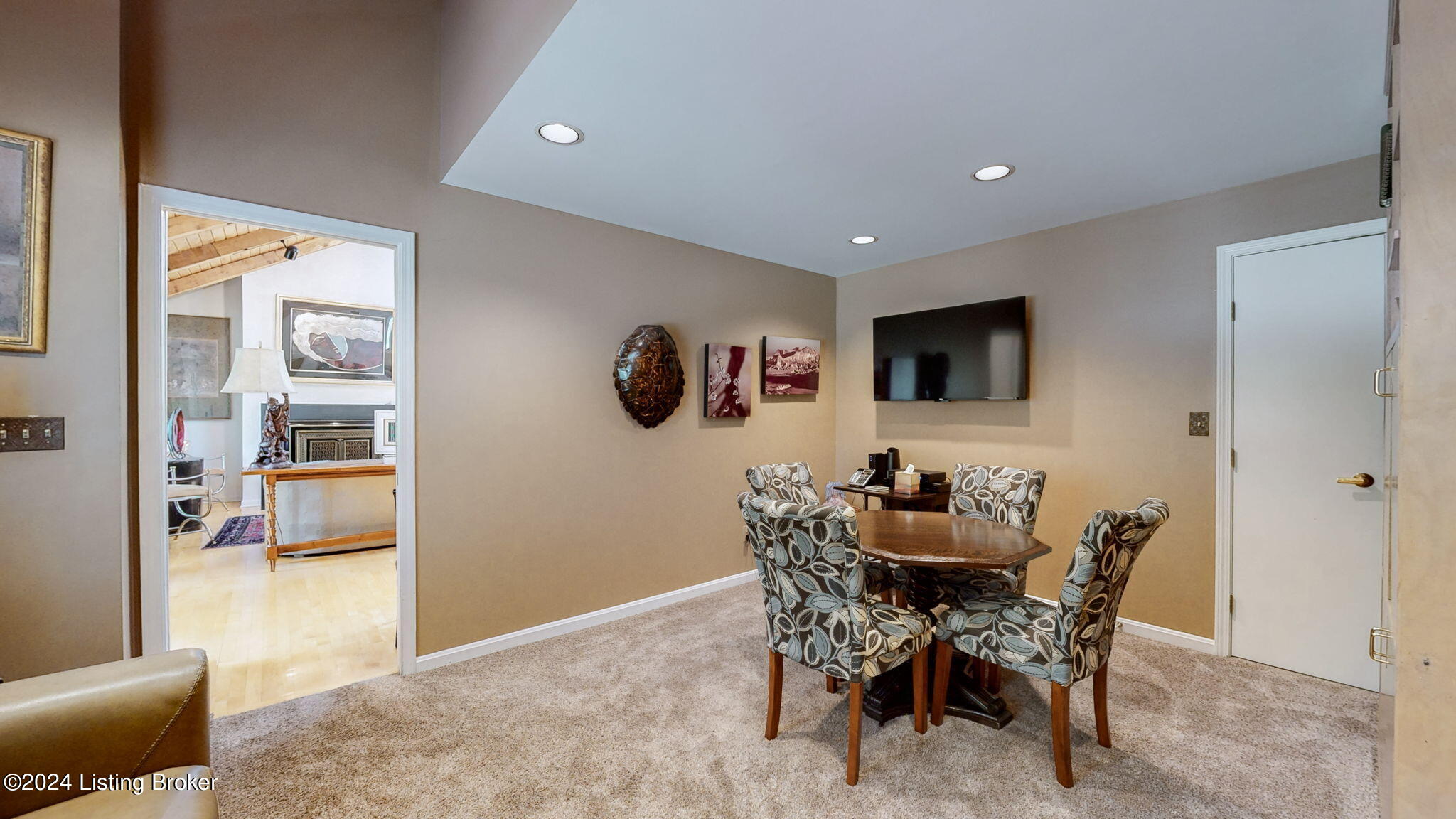 909 Starlite Ct