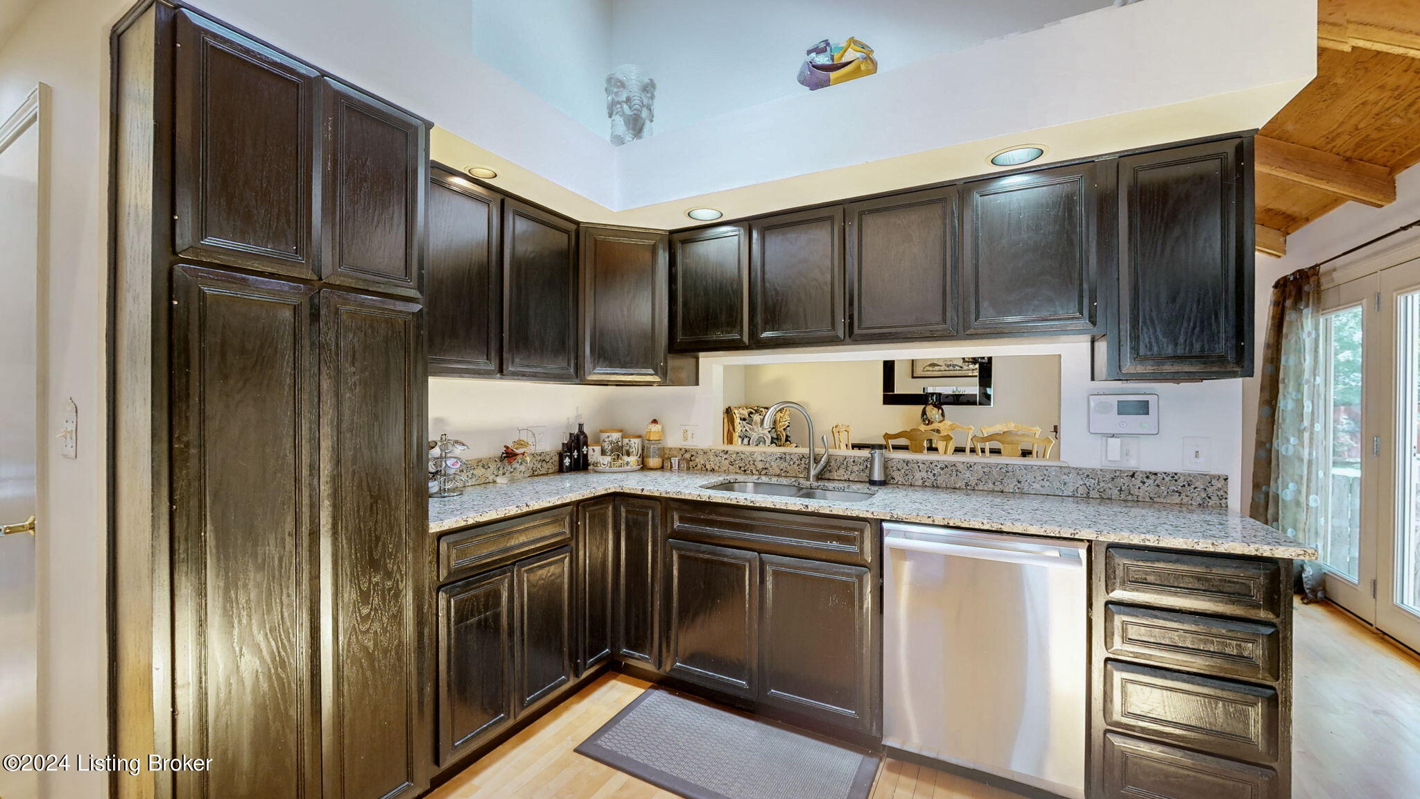 909 Starlite Ct