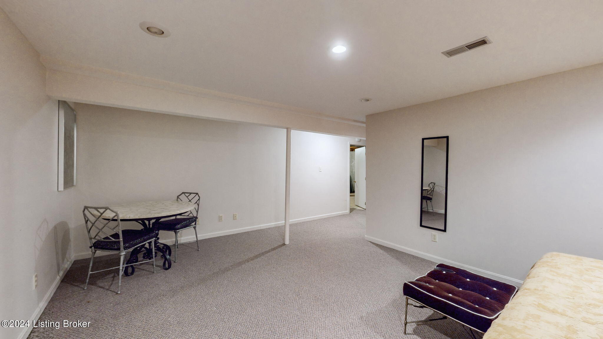 909 Starlite Ct