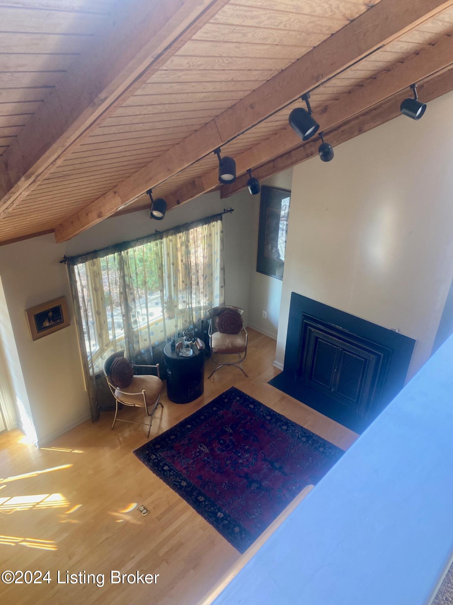 909 Starlite Ct