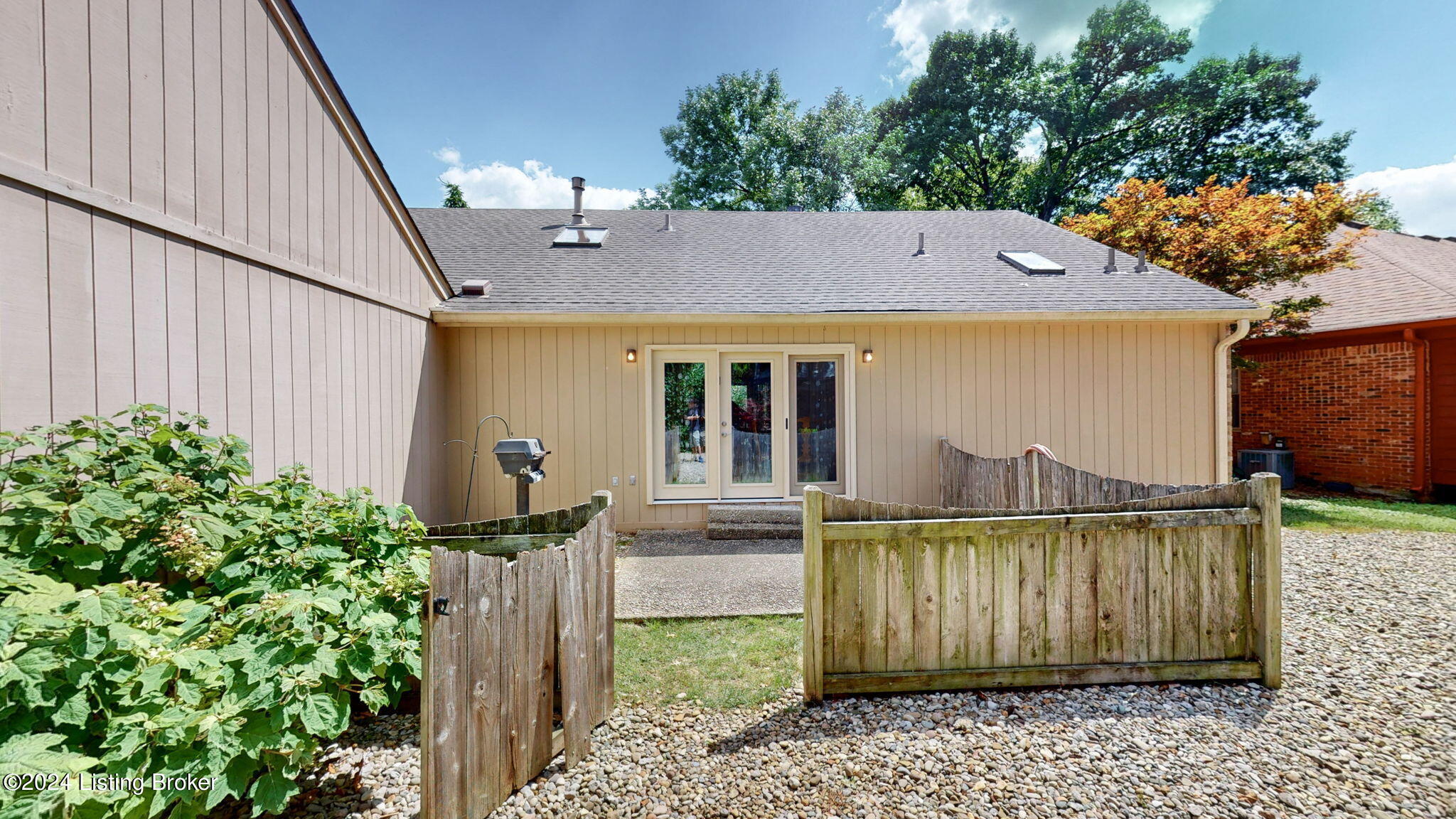 909 Starlite Ct