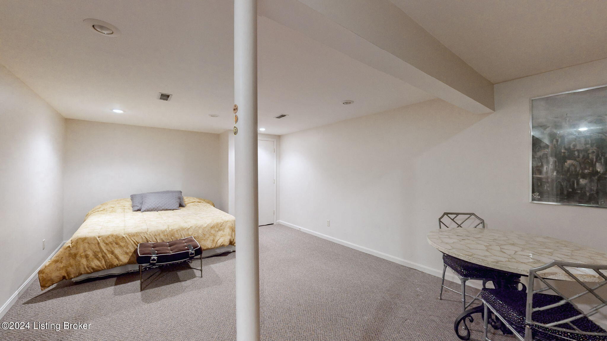 909 Starlite Ct