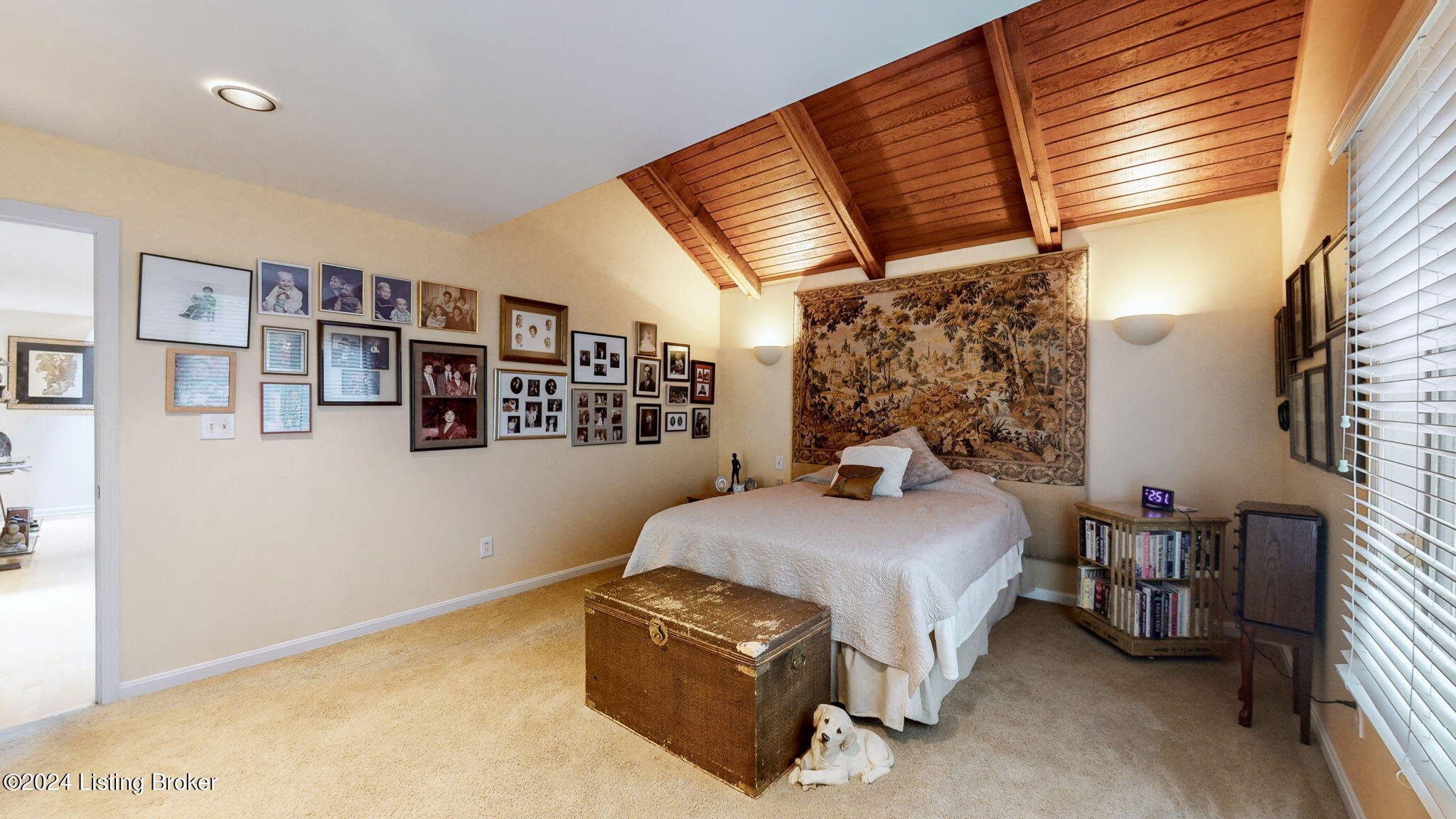 909 Starlite Ct