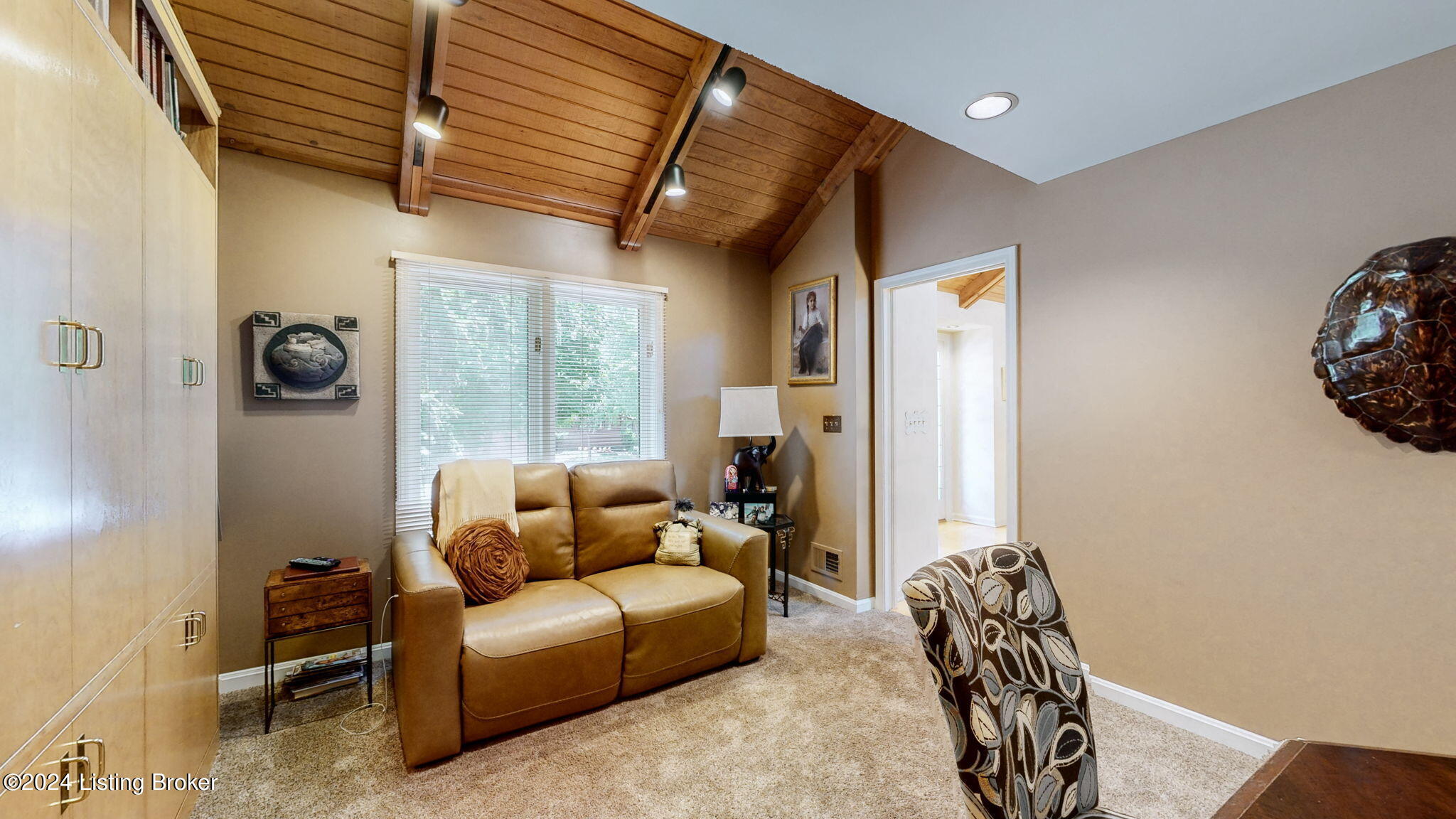 909 Starlite Ct