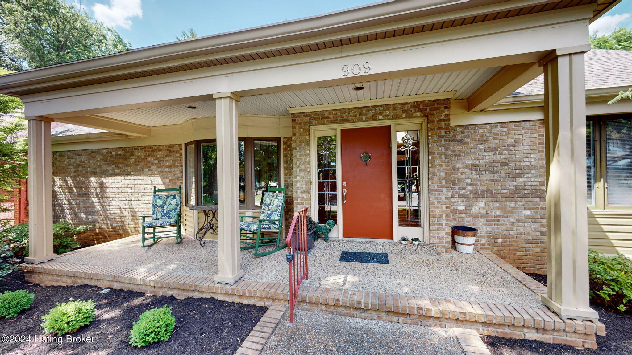 909 Starlite Ct