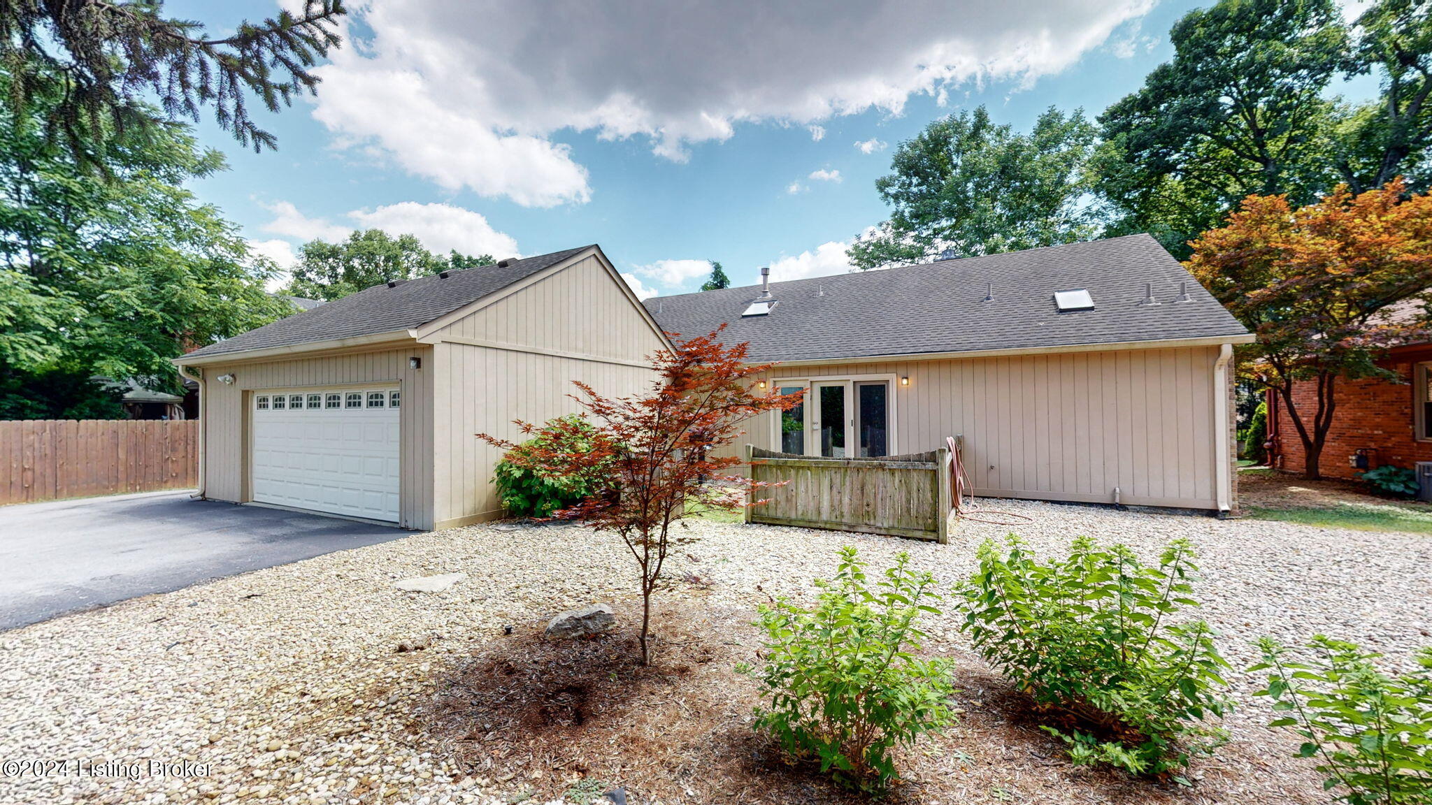 909 Starlite Ct