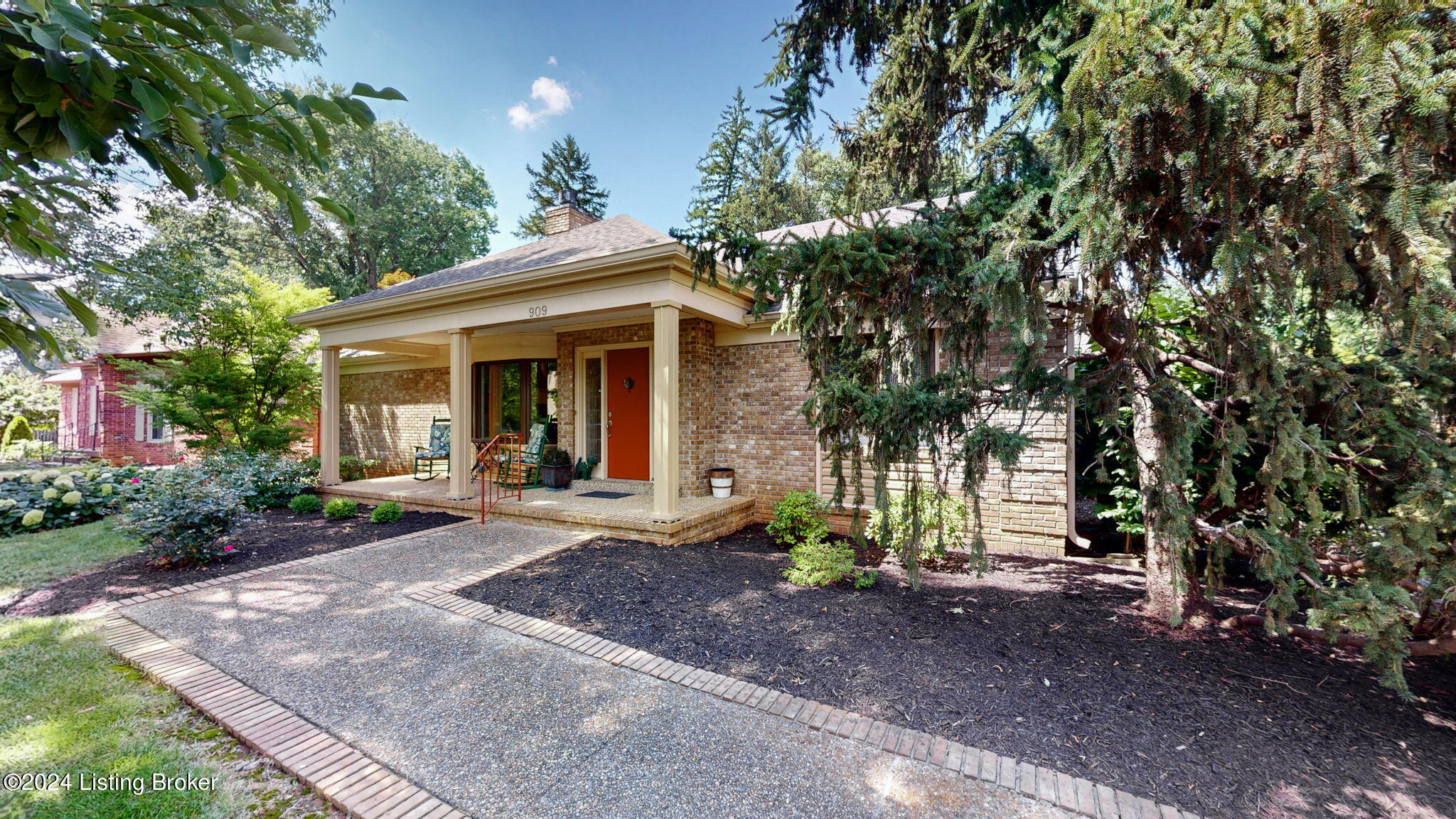 909 Starlite Ct