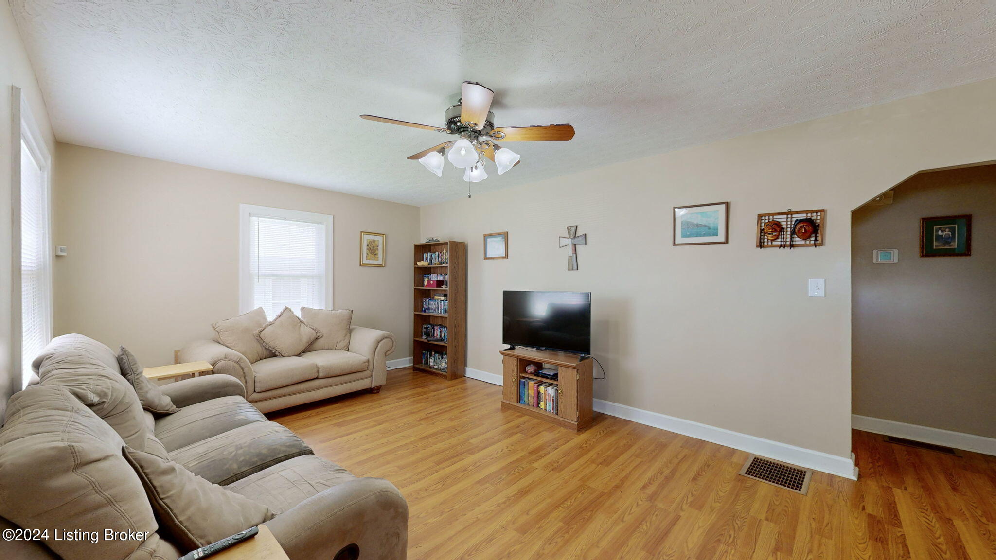 151 Ottawa Ave