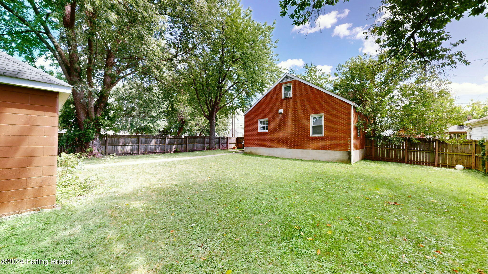 151 Ottawa Ave