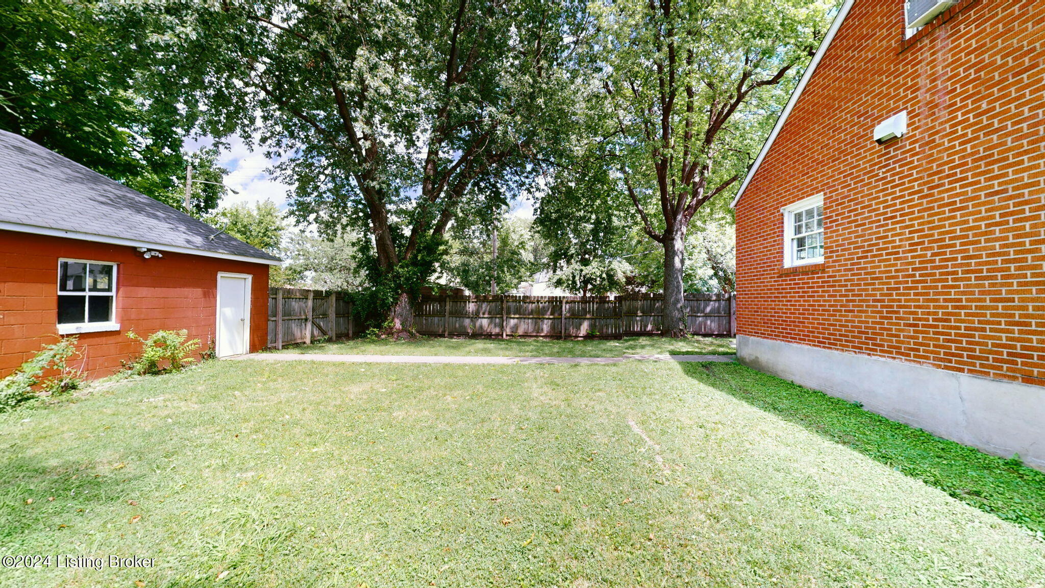 151 Ottawa Ave