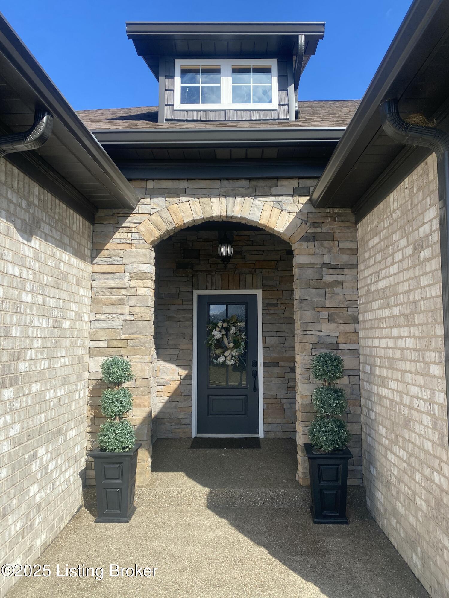 194 Alfred Ln