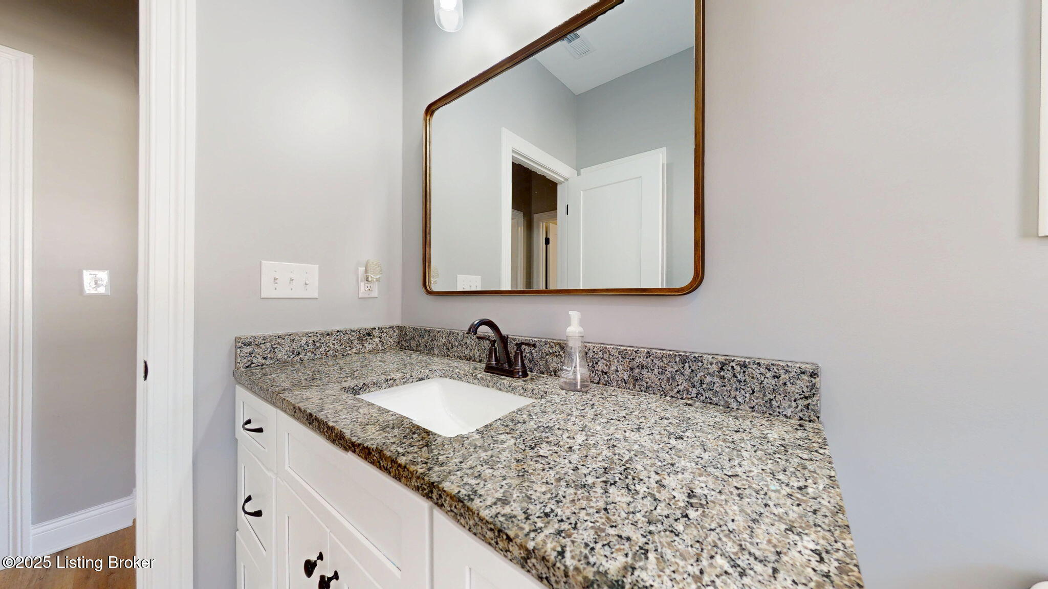 194 Alfred Ln