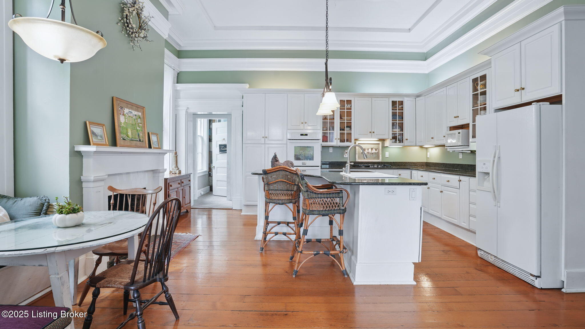 316 E Cross Main St