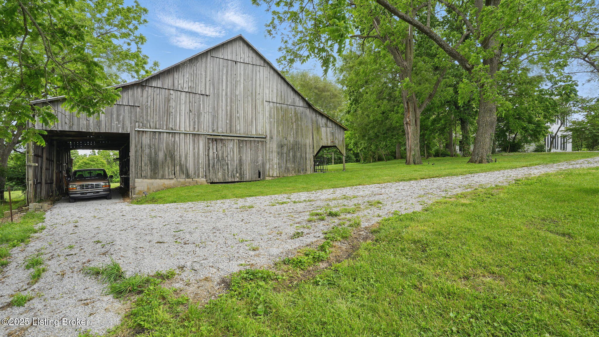 316 E Cross Main St