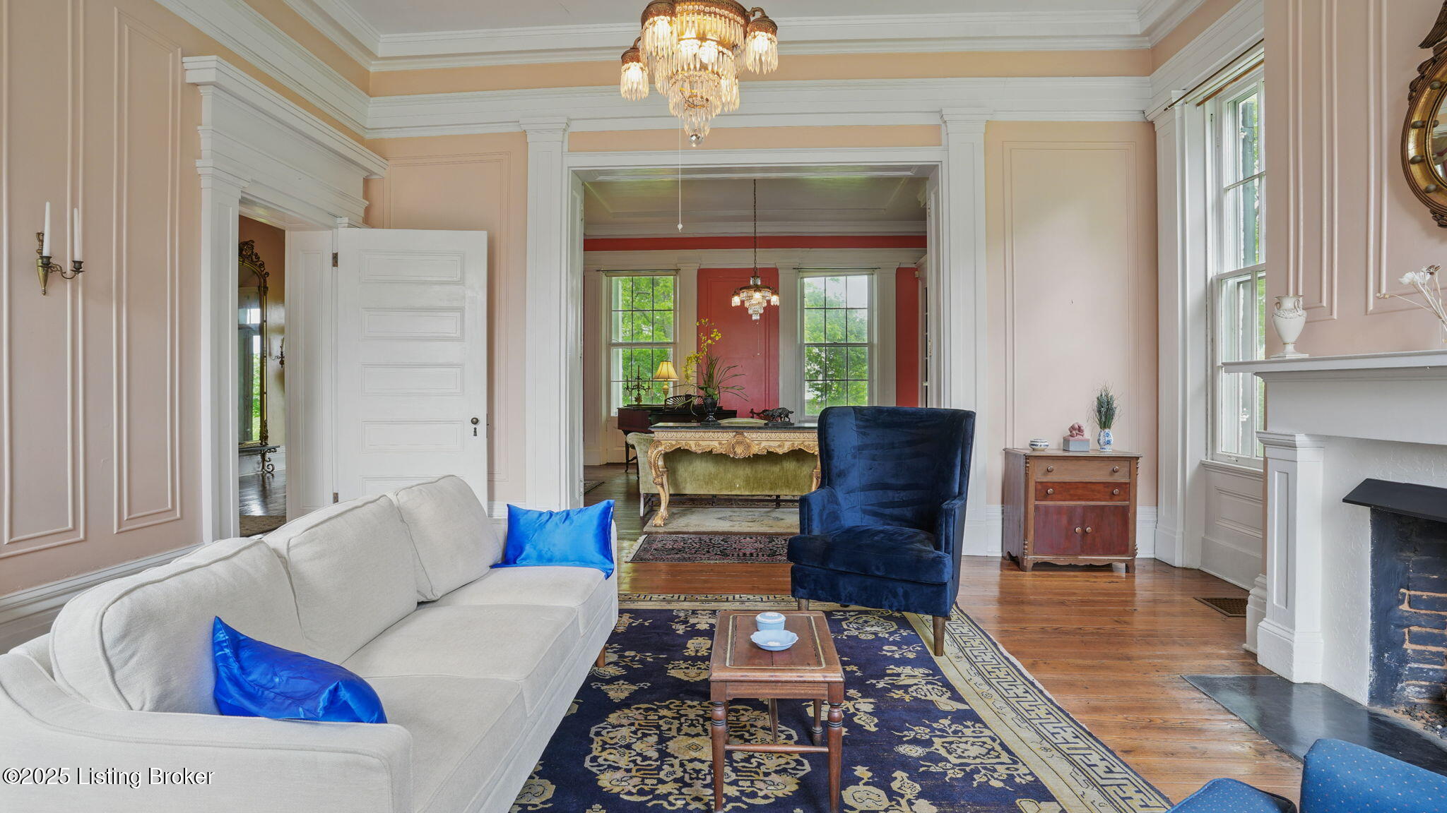 316 E Cross Main St