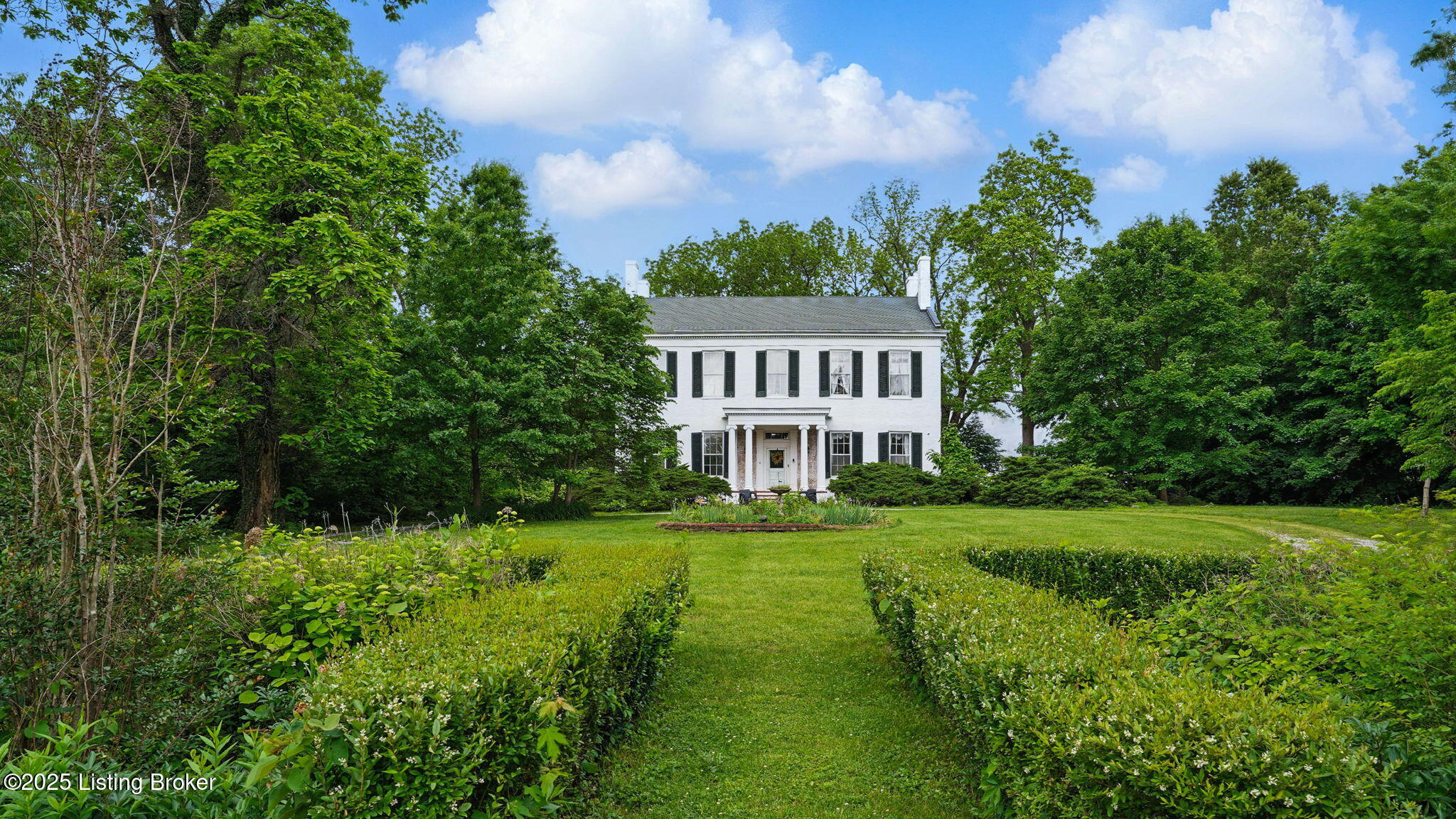 316 E Cross Main St