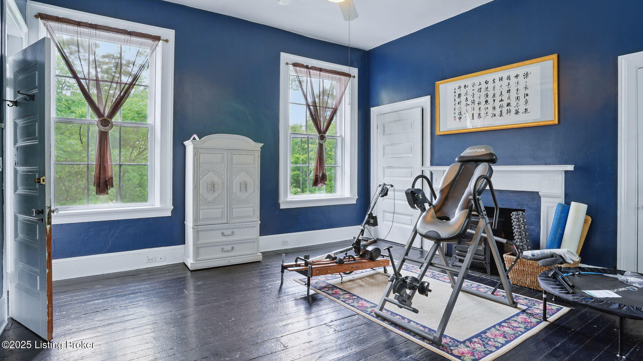 316 E Cross Main St
