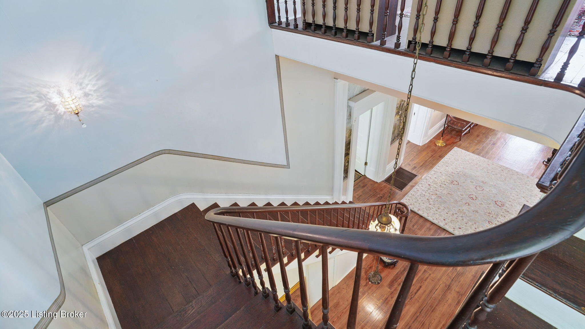 316 E Cross Main St