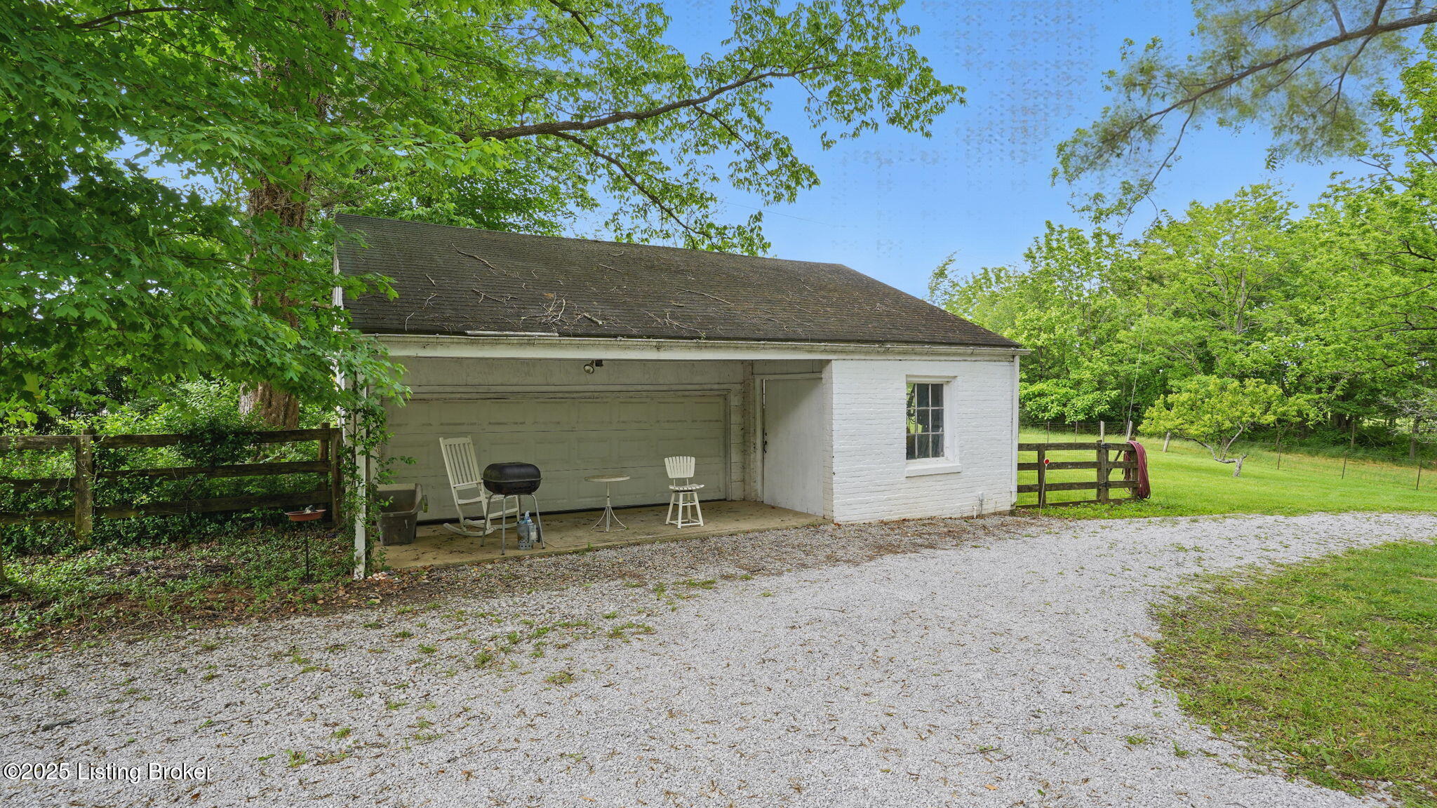 316 E Cross Main St