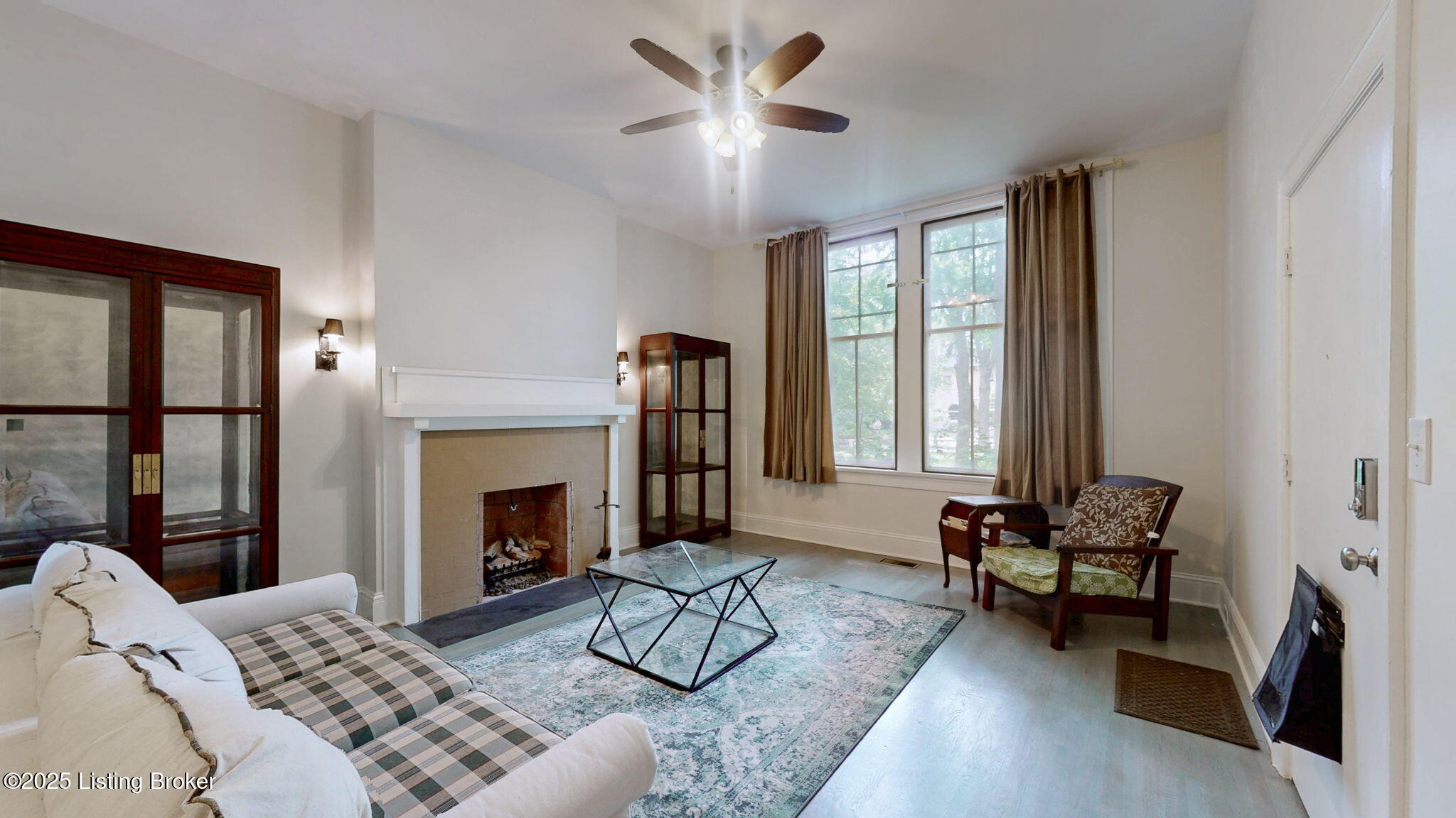 1411 Saint James Ct APT 2