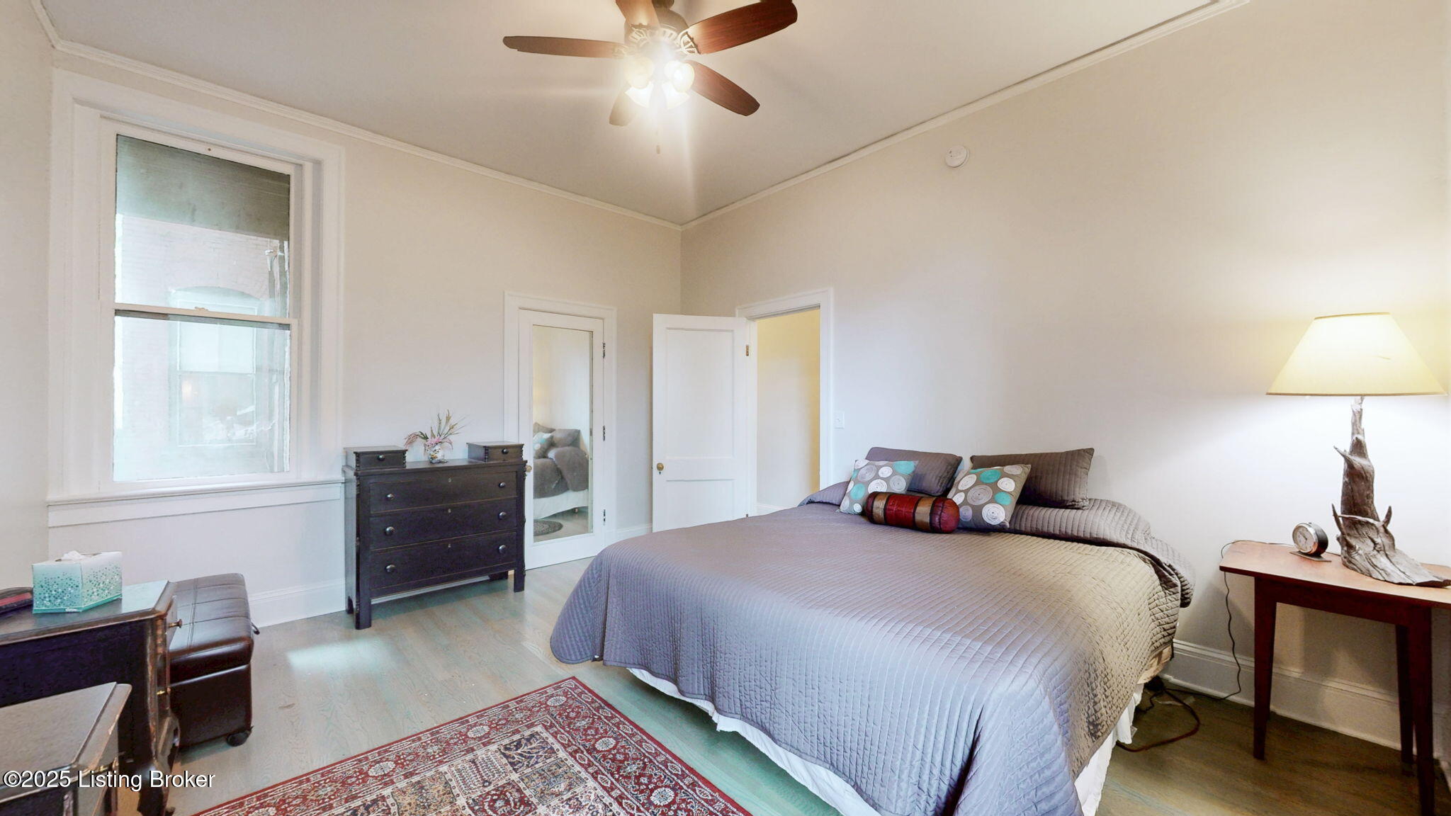 1411 Saint James Ct APT 2