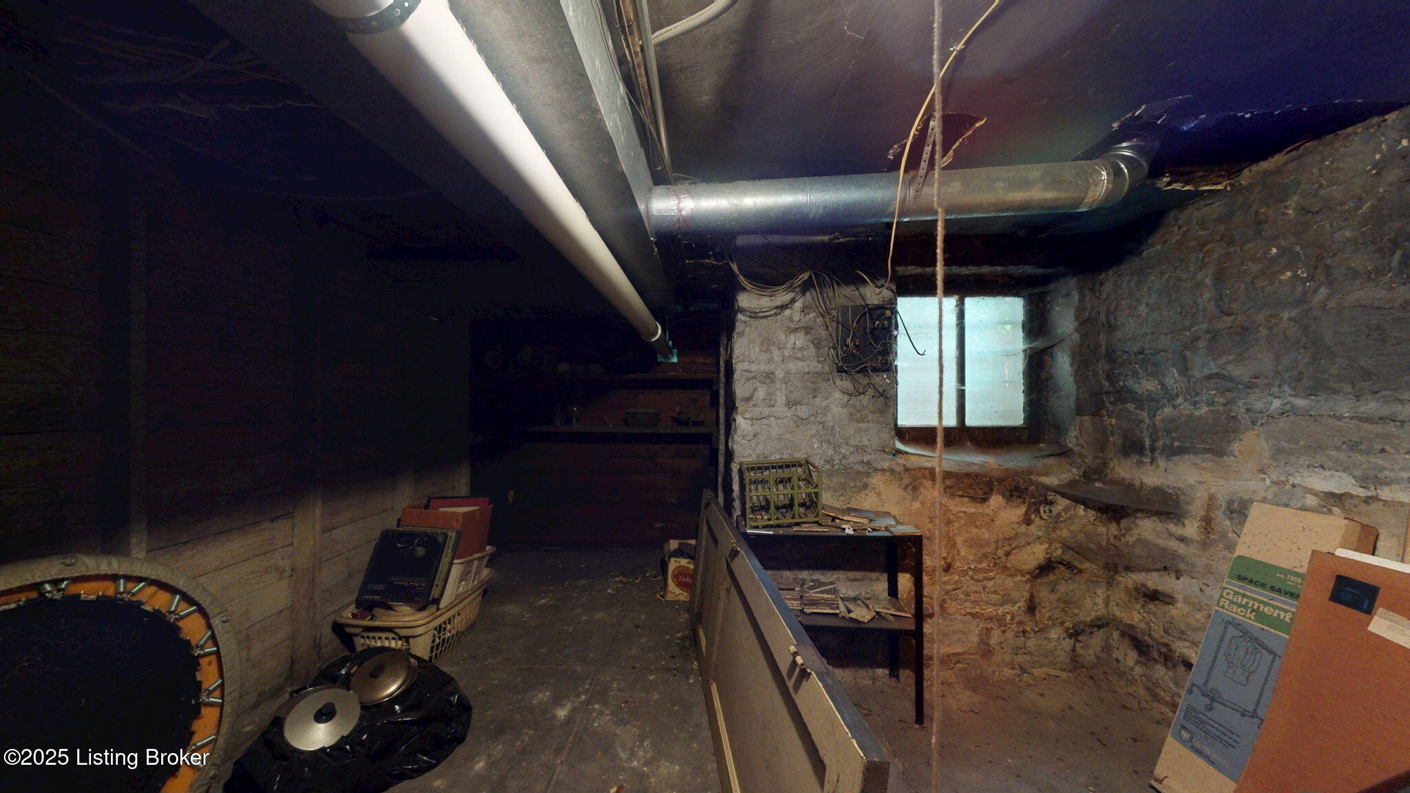 1411 Saint James Ct APT 2