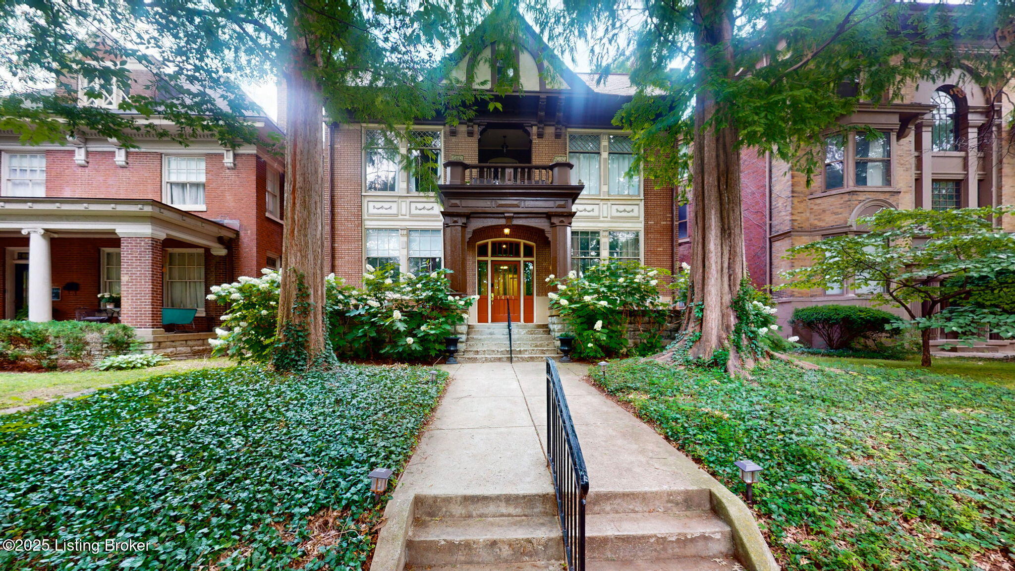 1411 Saint James Ct APT 2