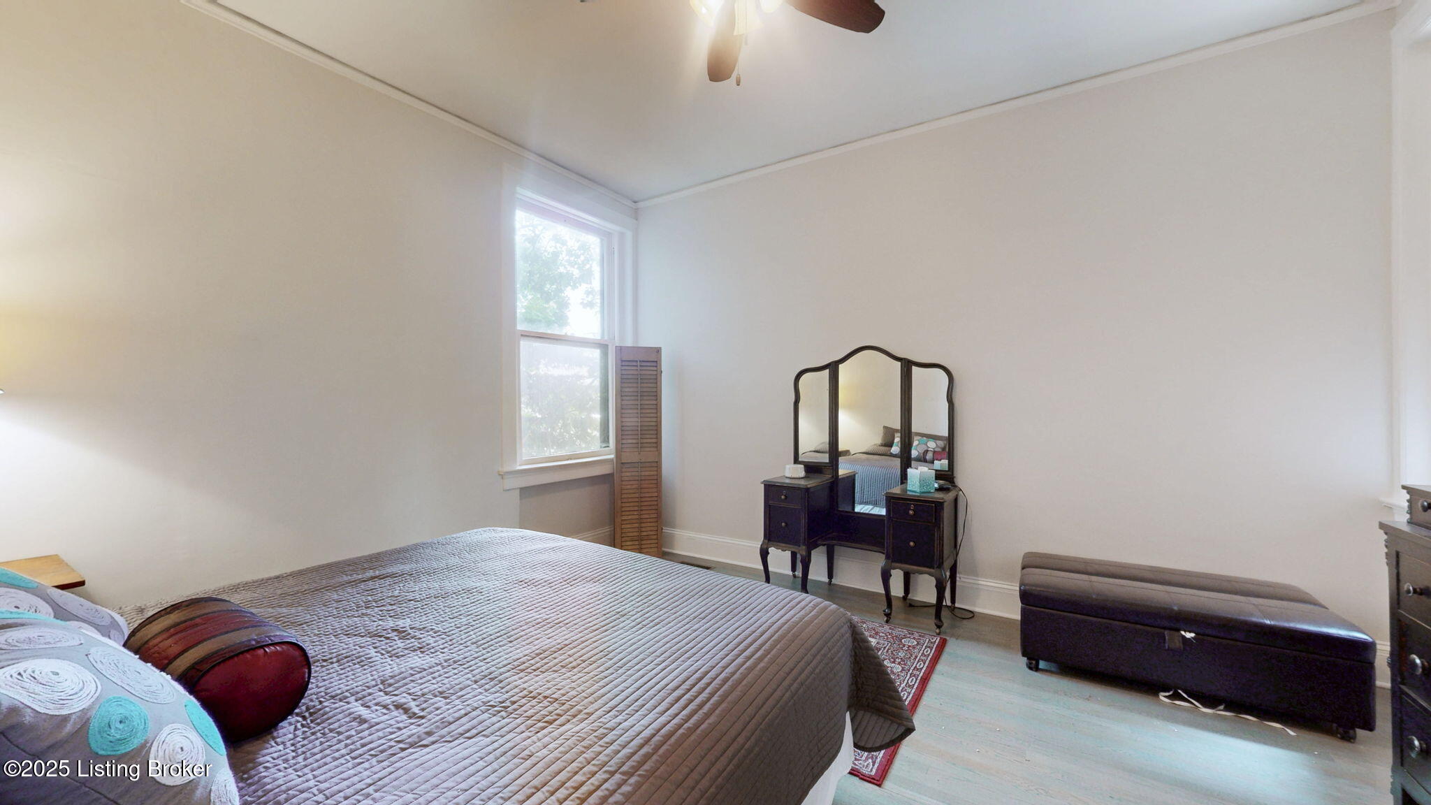 1411 Saint James Ct APT 2