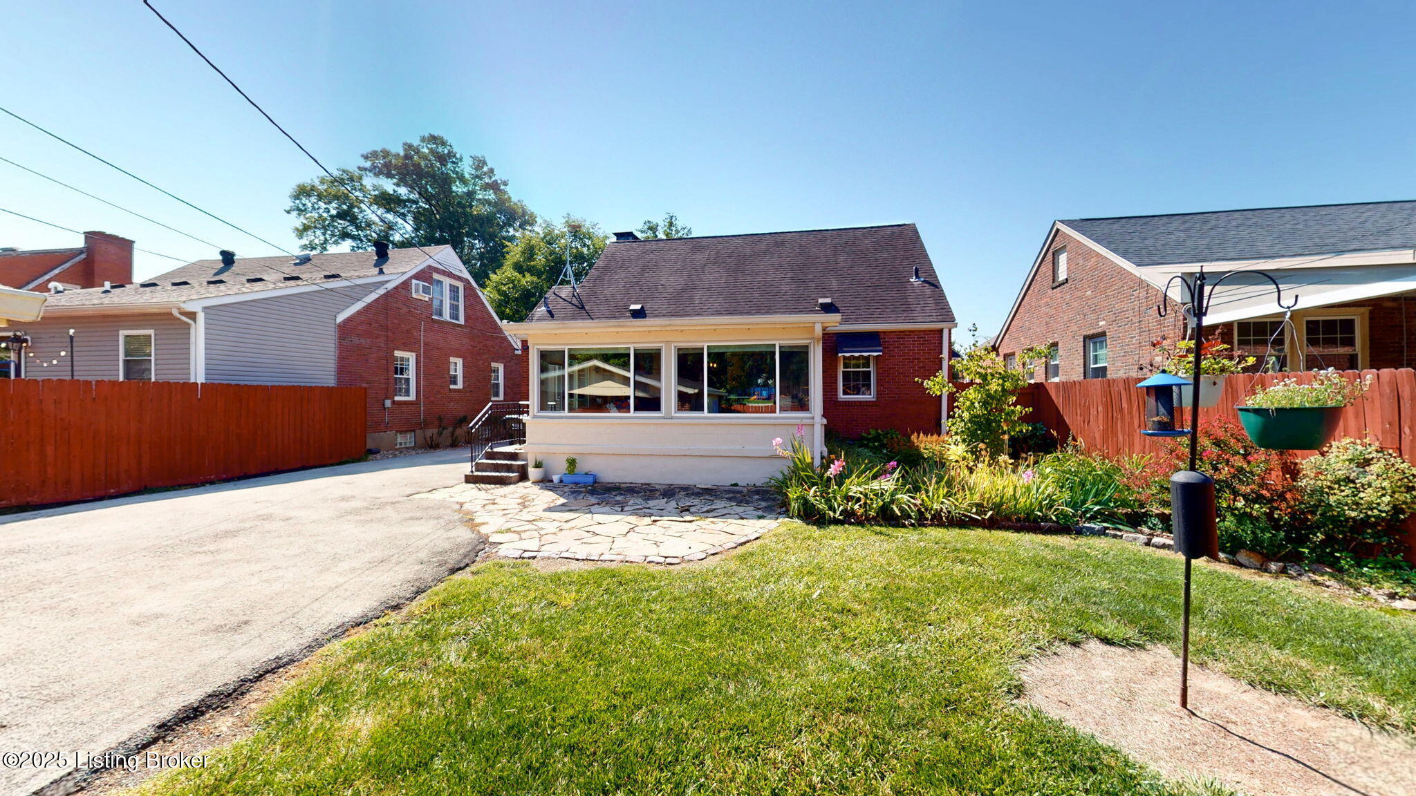 2303 Manchester Rd