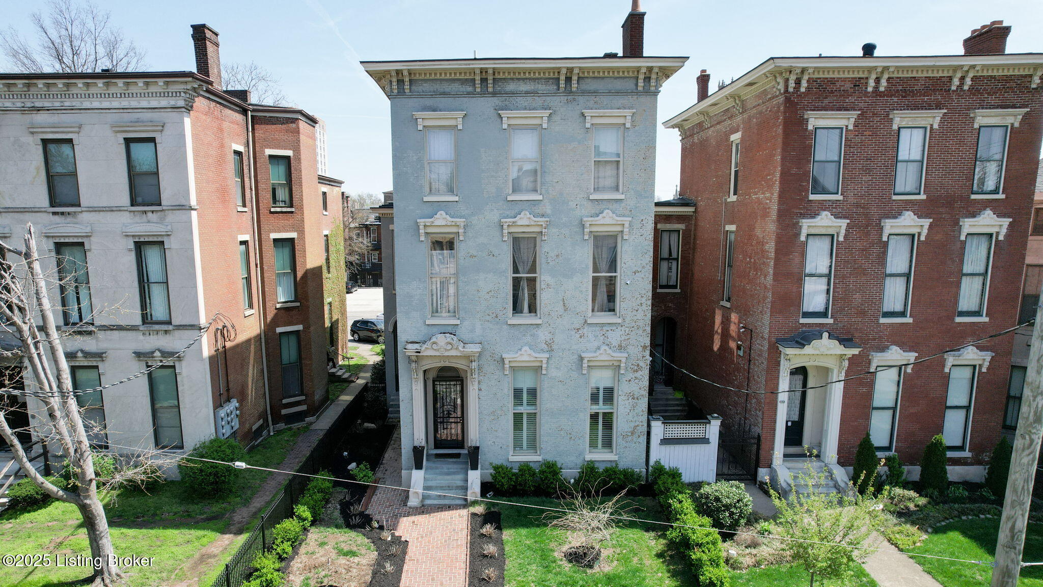1031 S 4th St