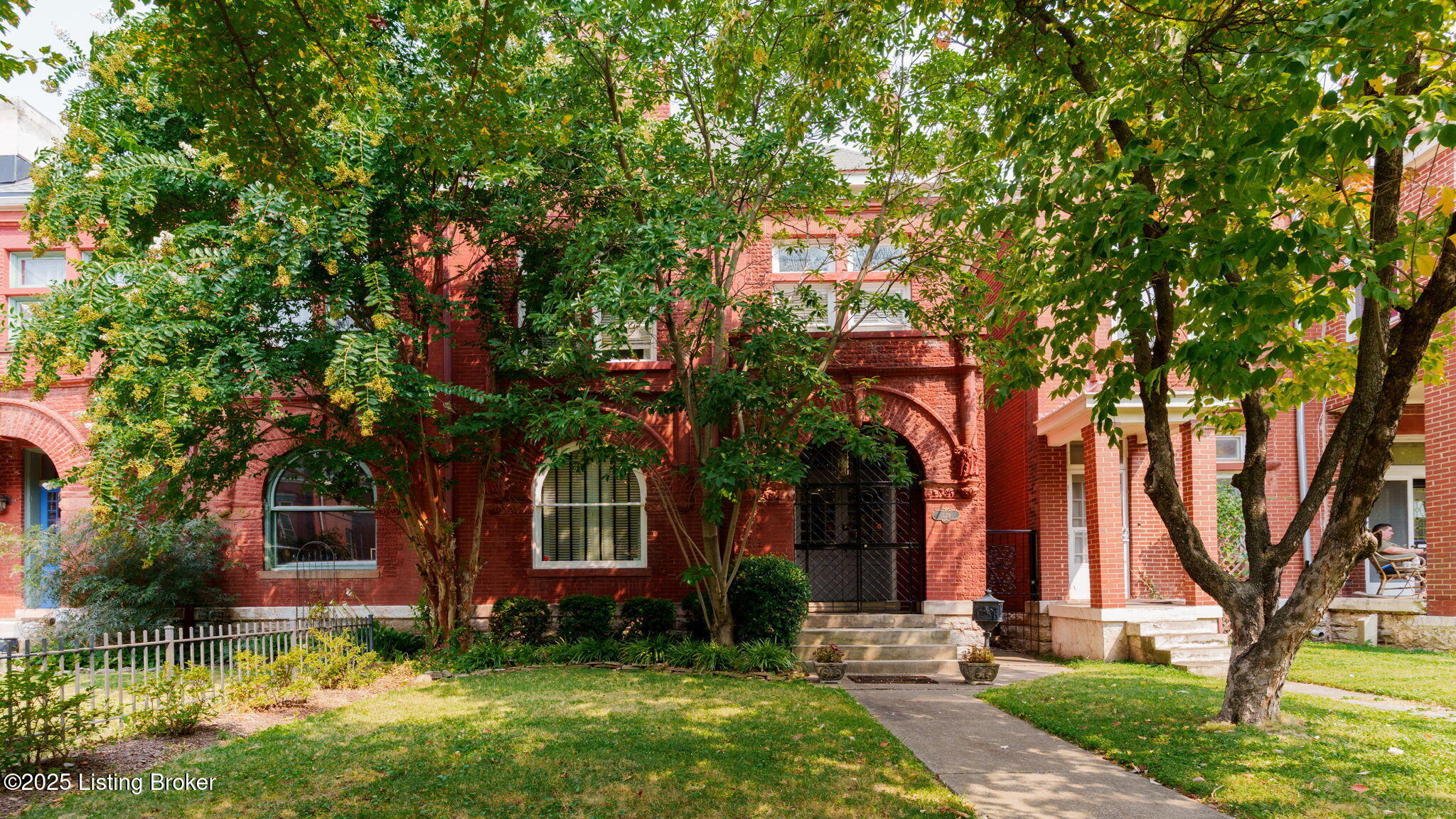 529 W St Catherine St