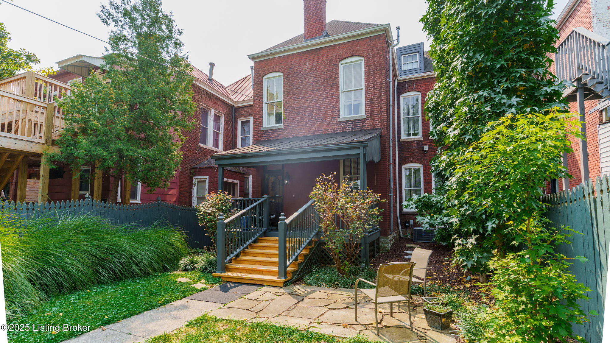 529 W St Catherine St