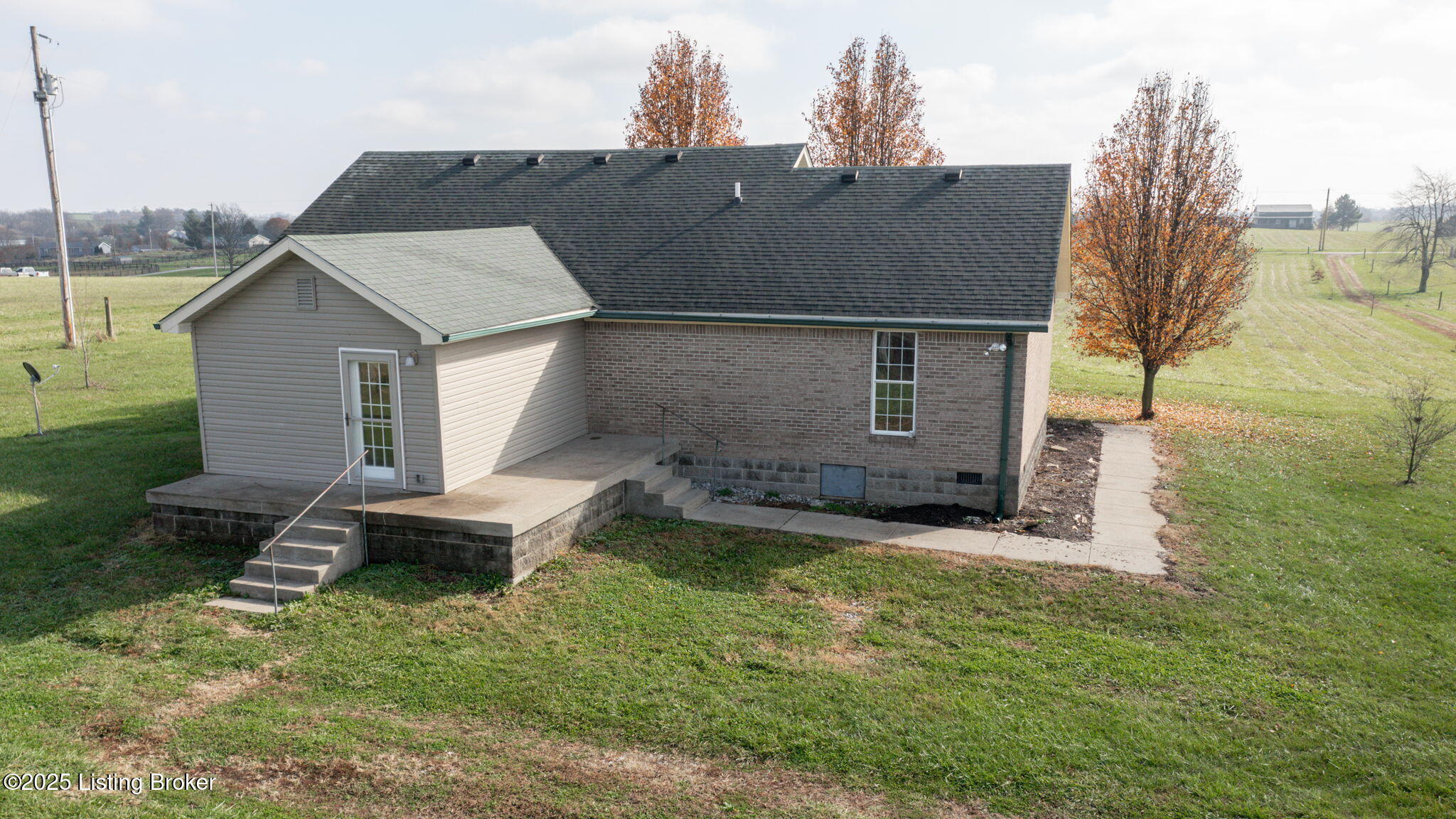 1310 Watkins Ln