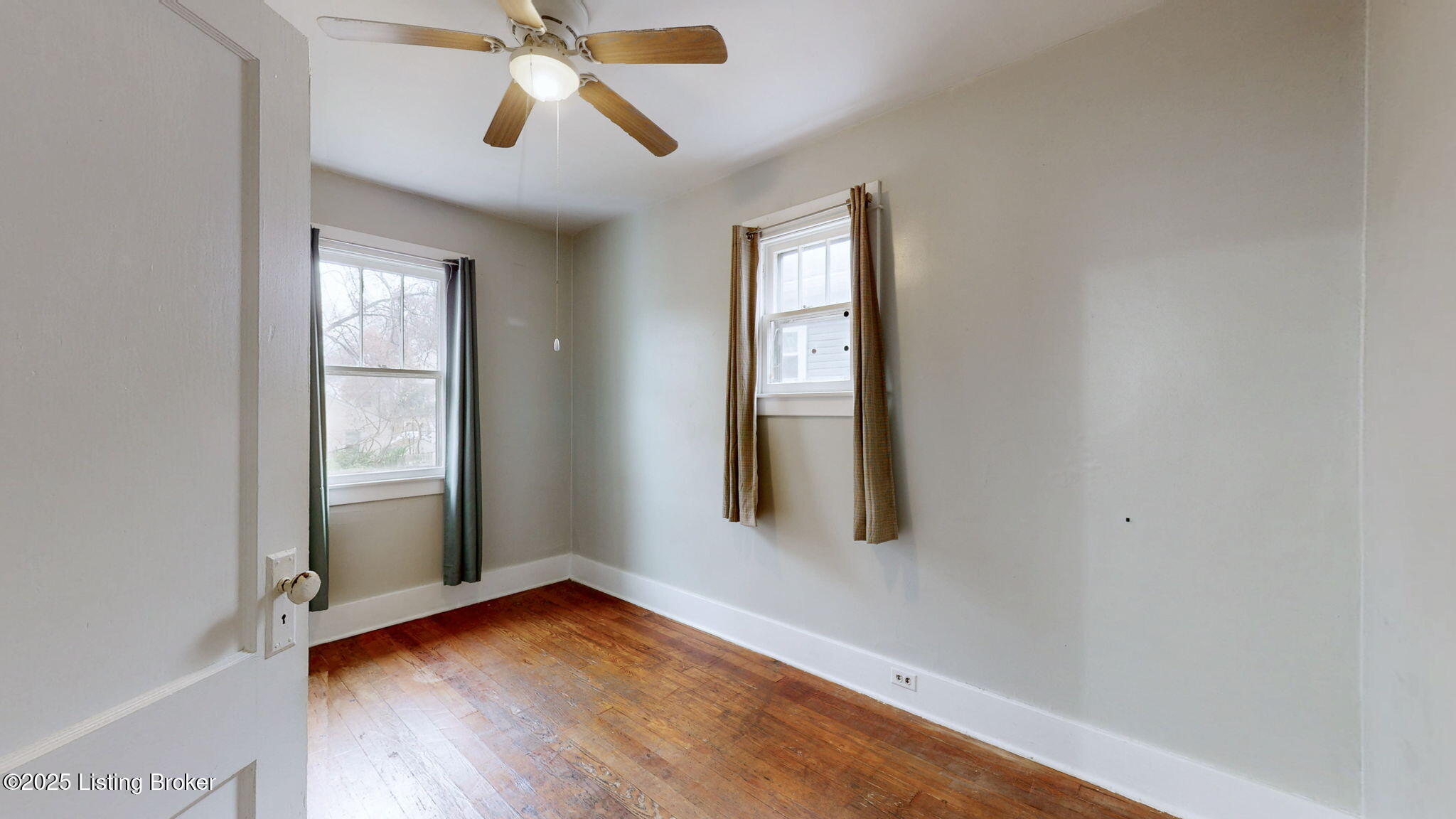1034 Dixon Ave