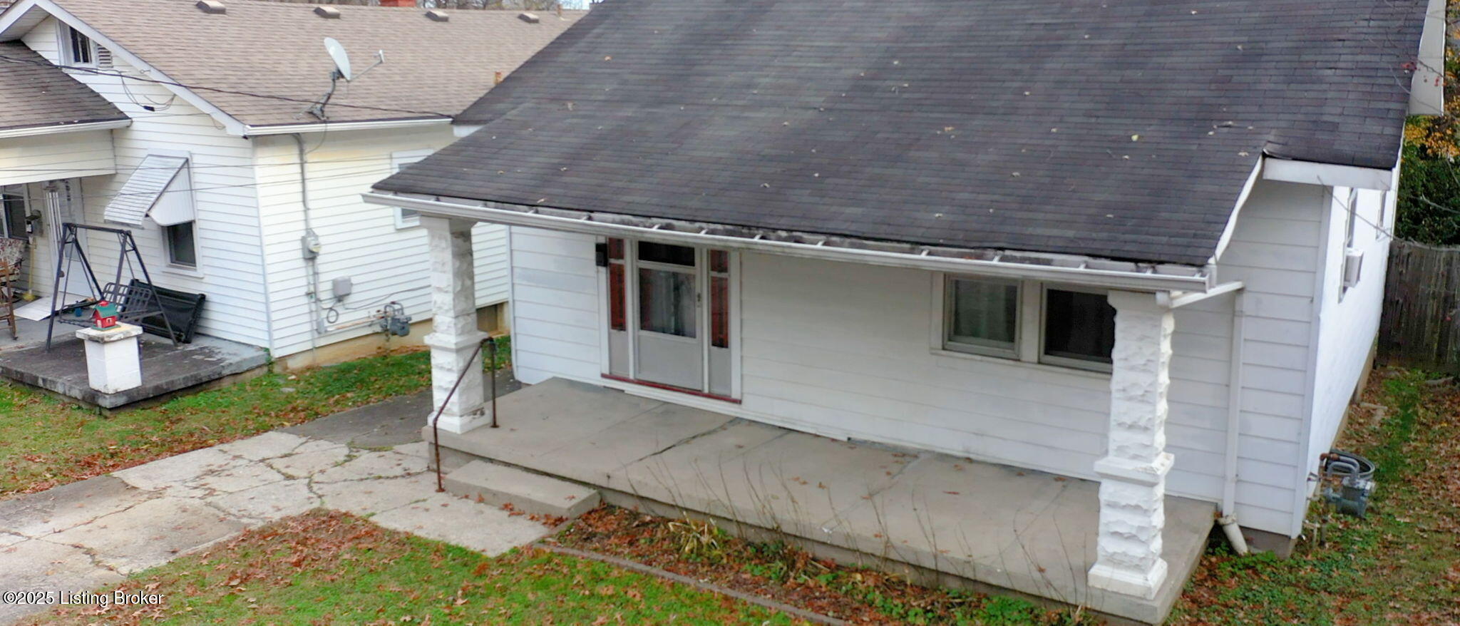 1034 Dixon Ave
