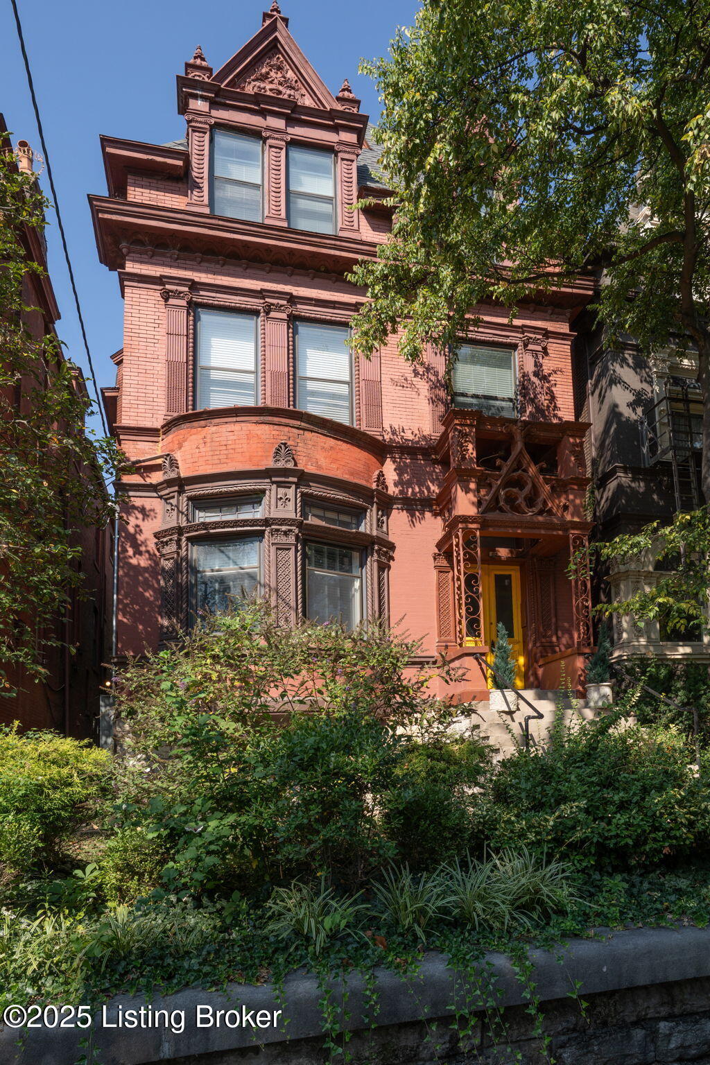 1468 S 4th St