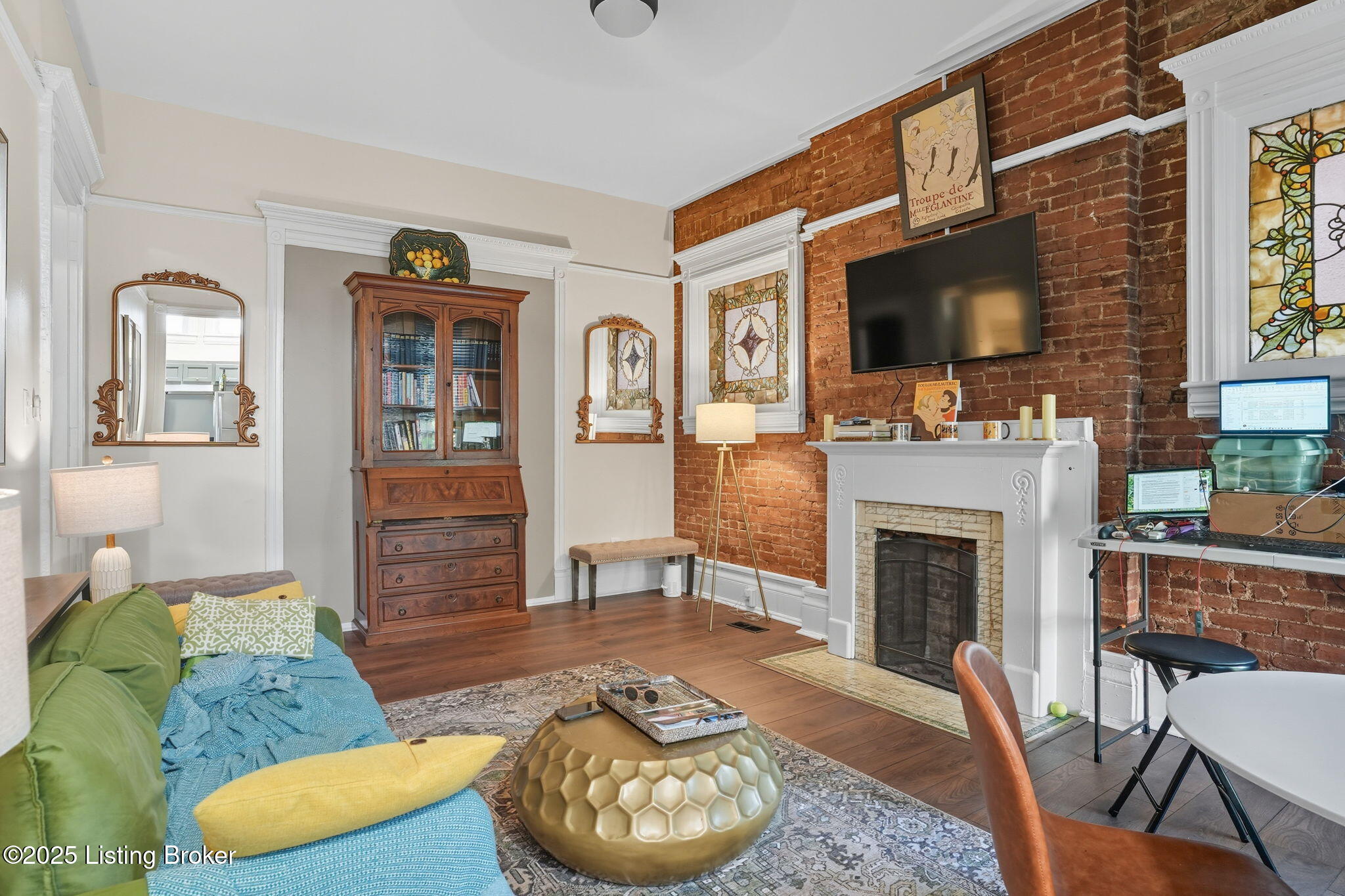 1468 S 4th St