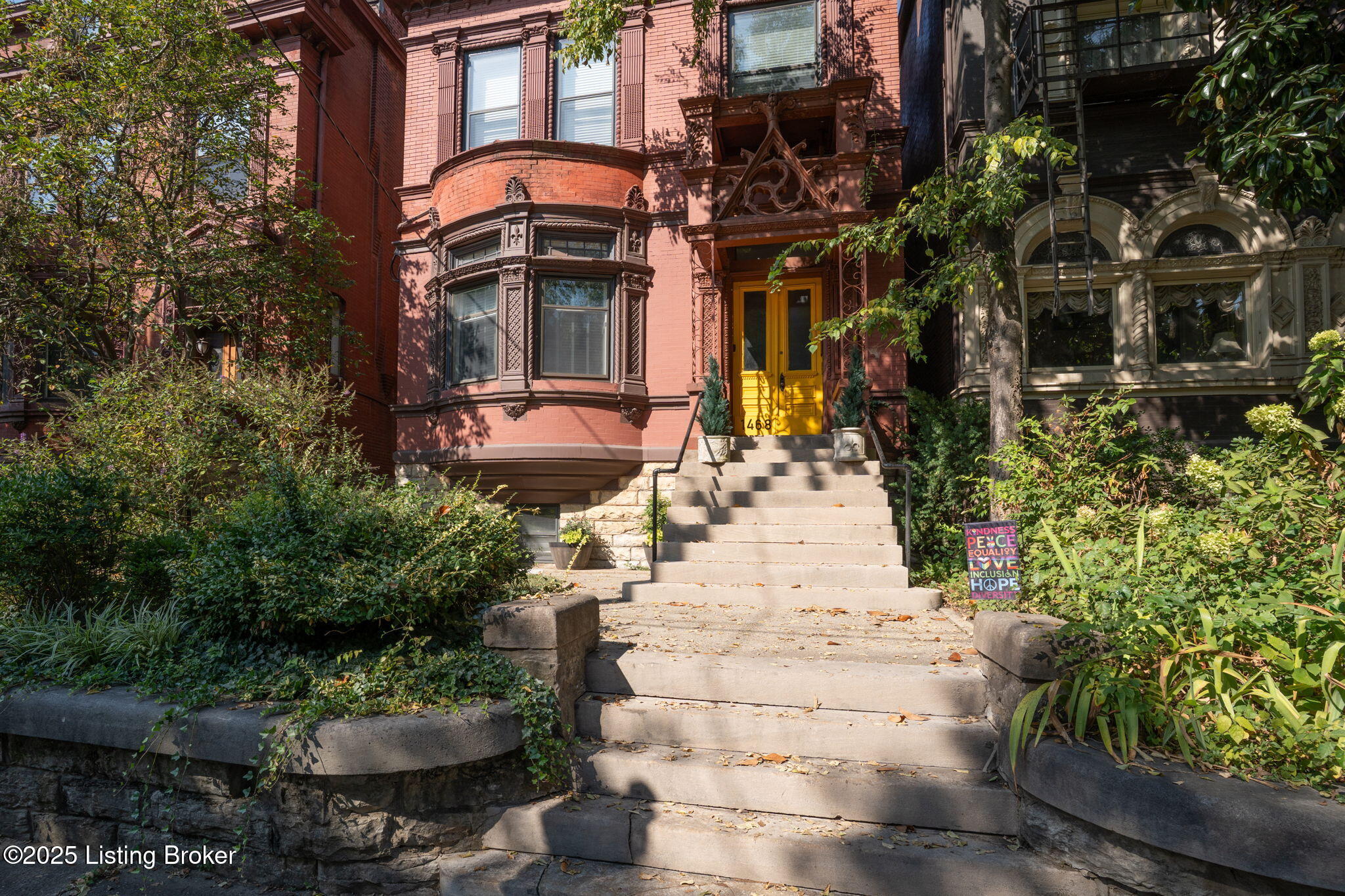1468 S 4th St
