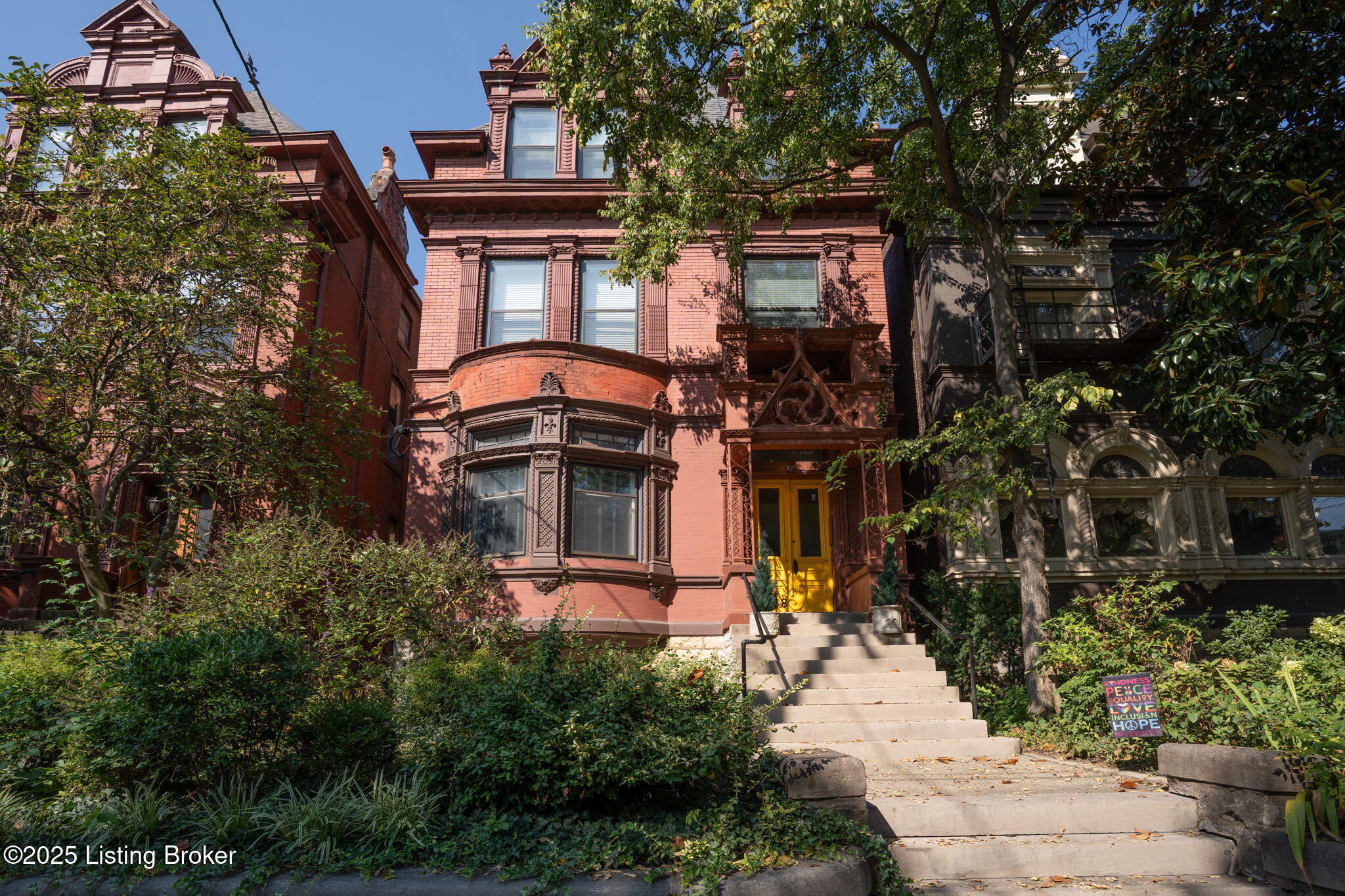 1468 S 4th St