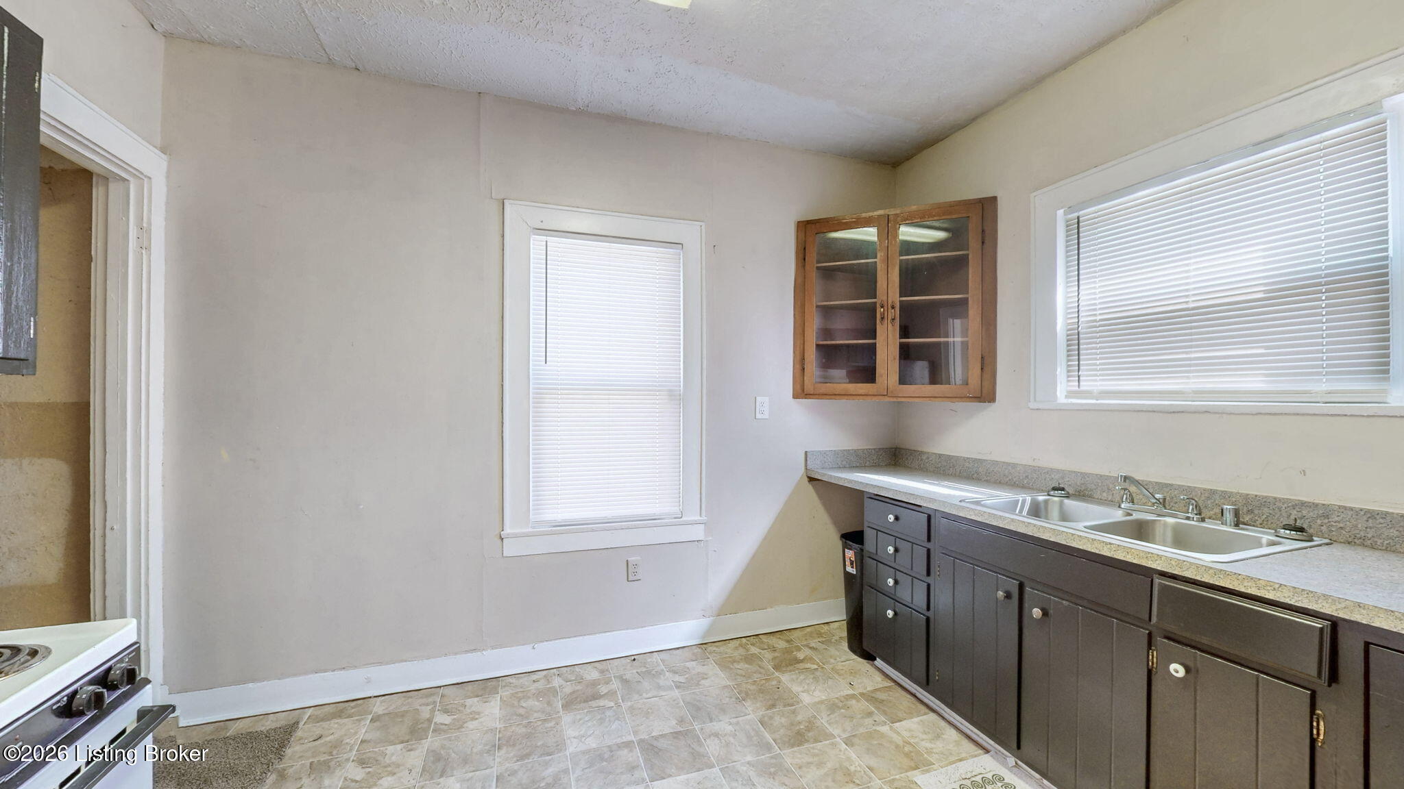 2101 Saint Xavier St