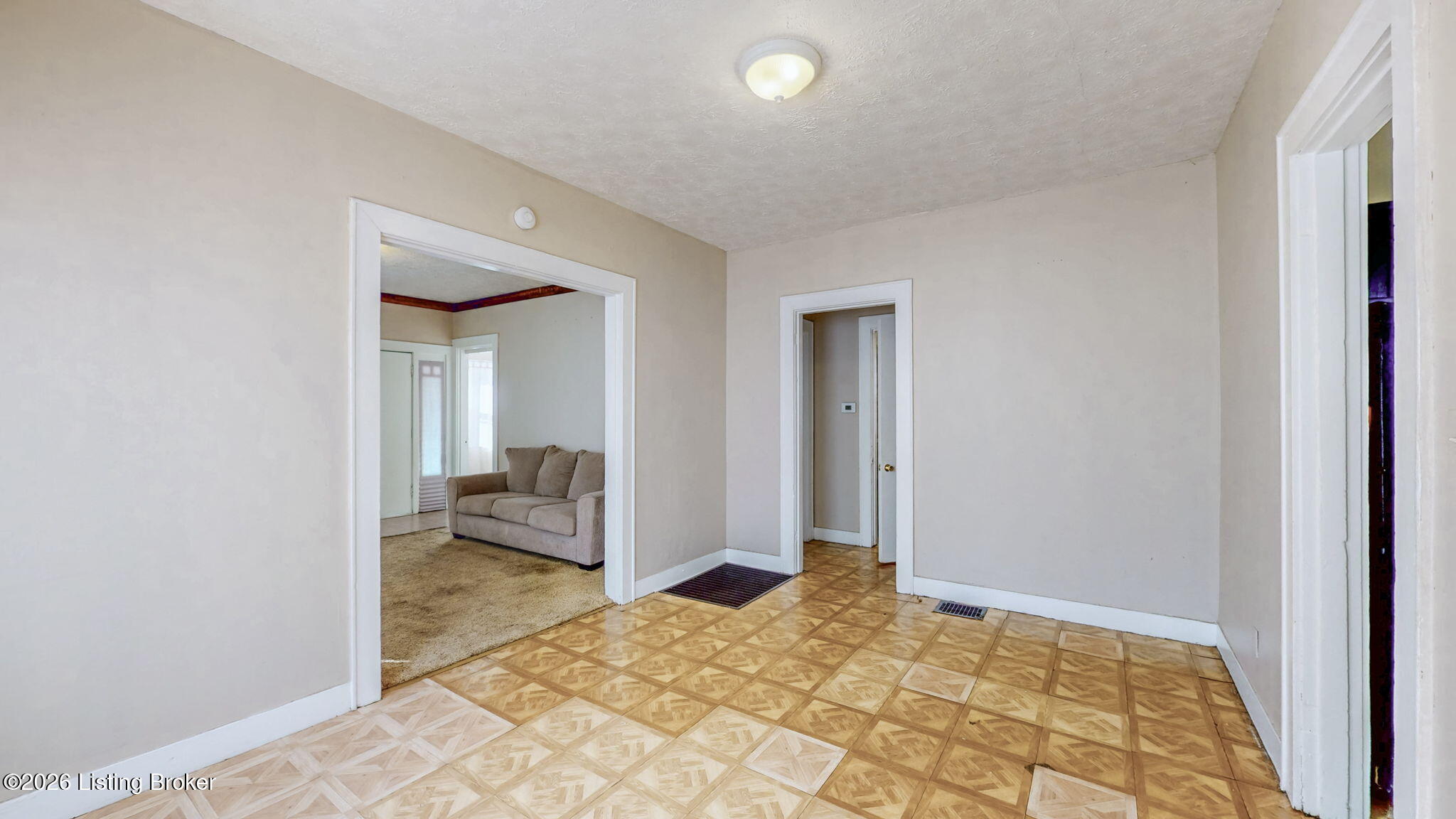 2101 Saint Xavier St