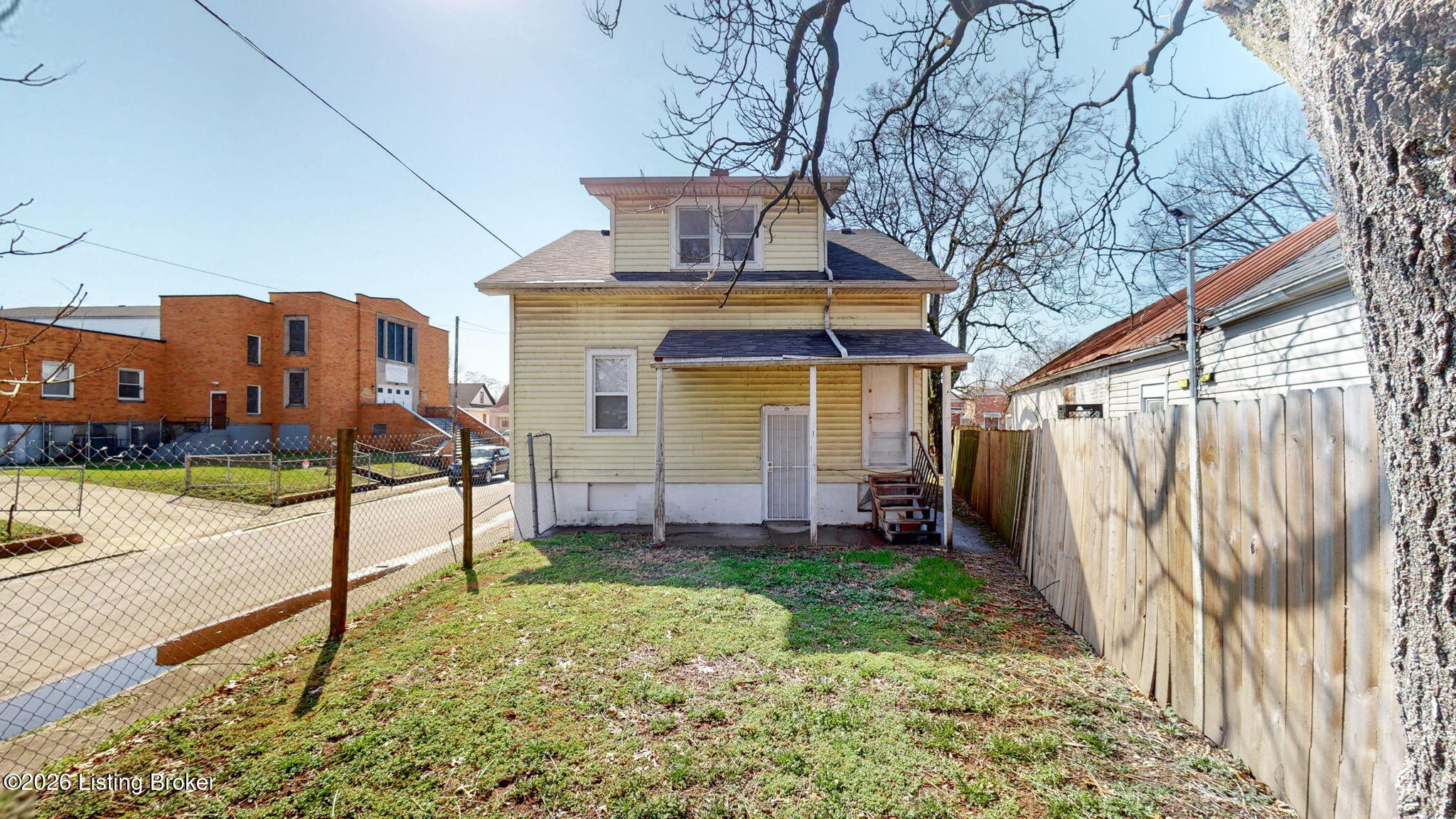 2101 Saint Xavier St