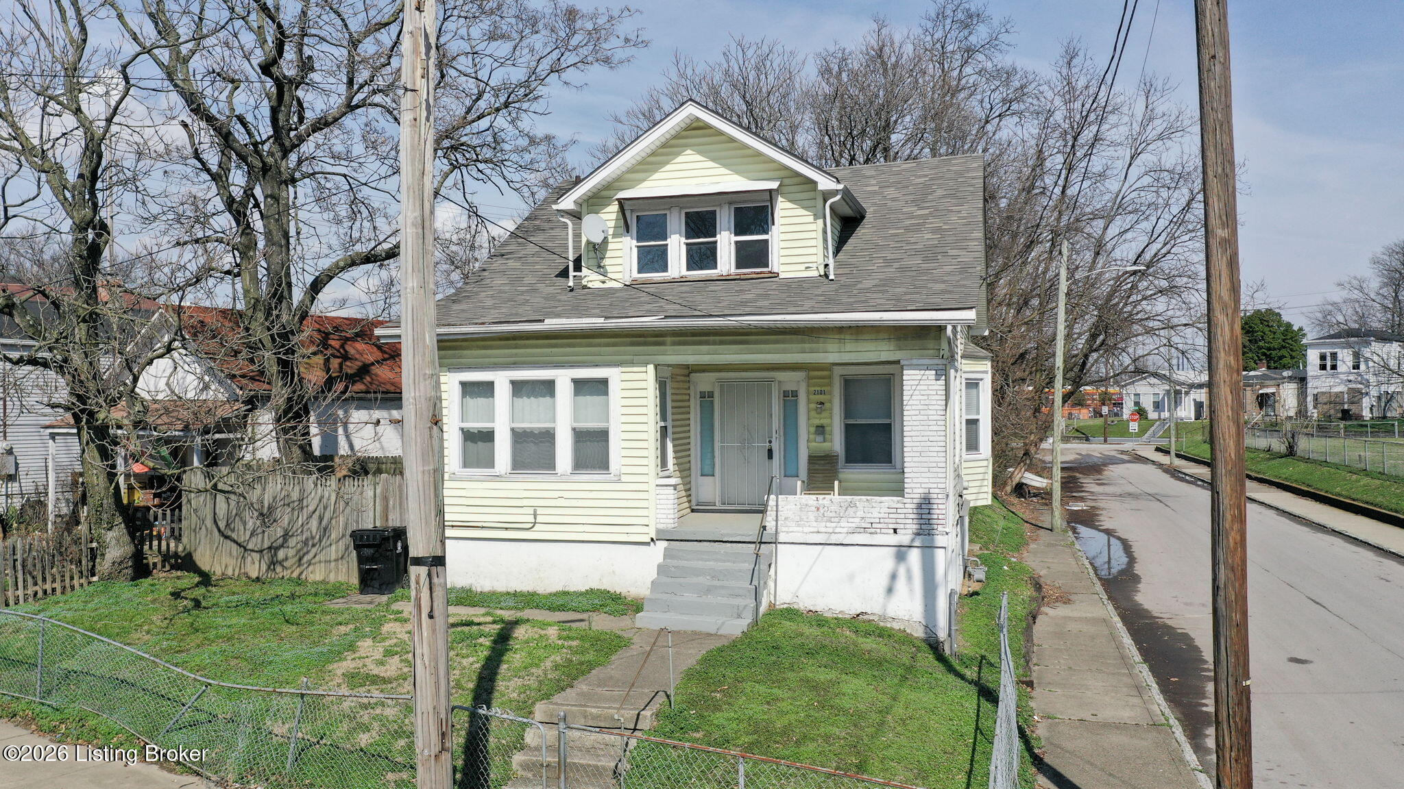 2101 Saint Xavier St