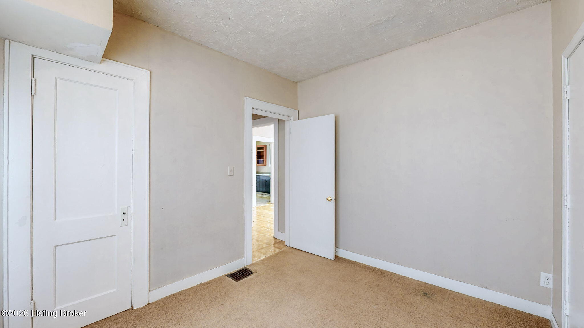 2101 Saint Xavier St