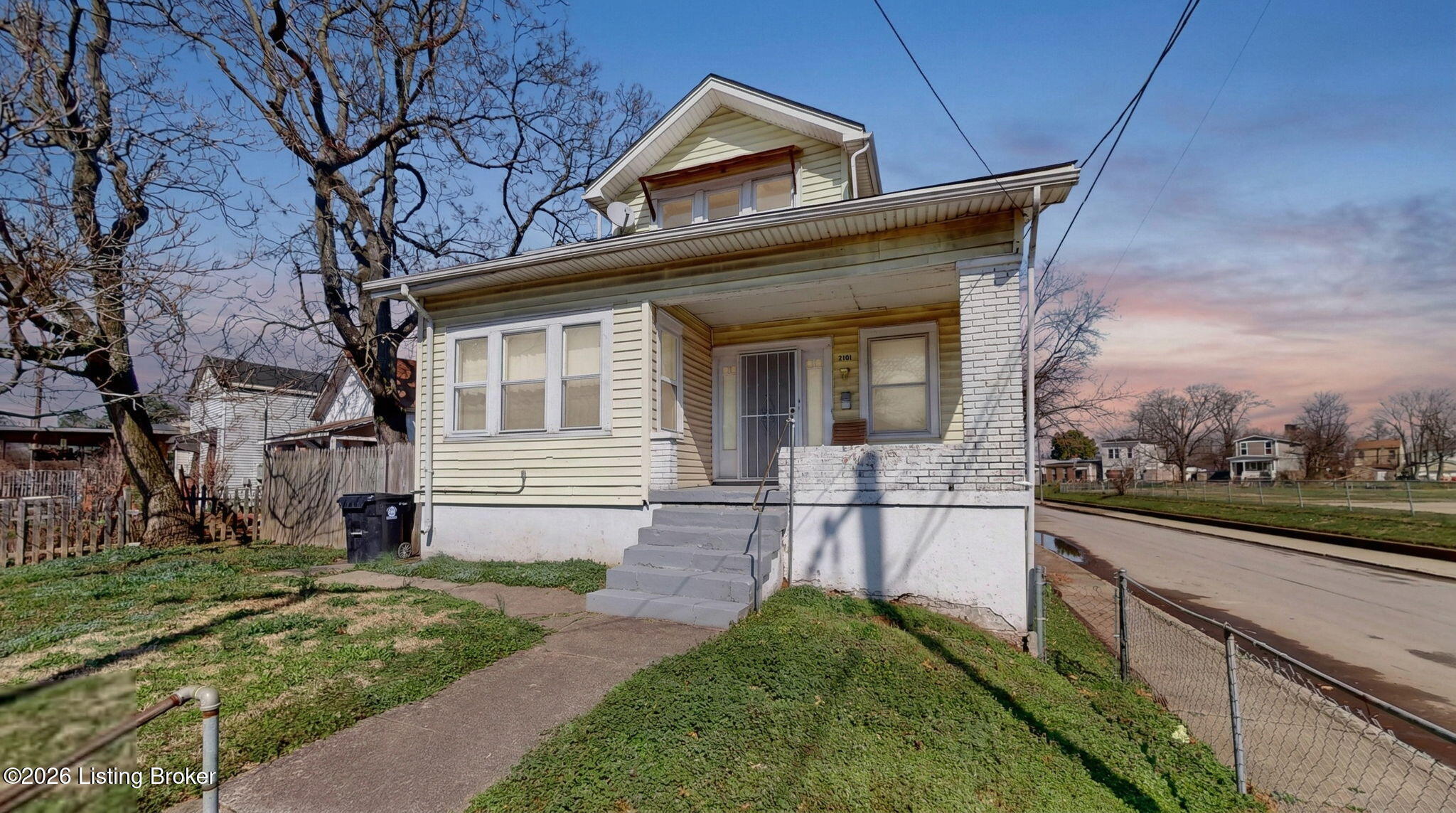 2101 Saint Xavier St