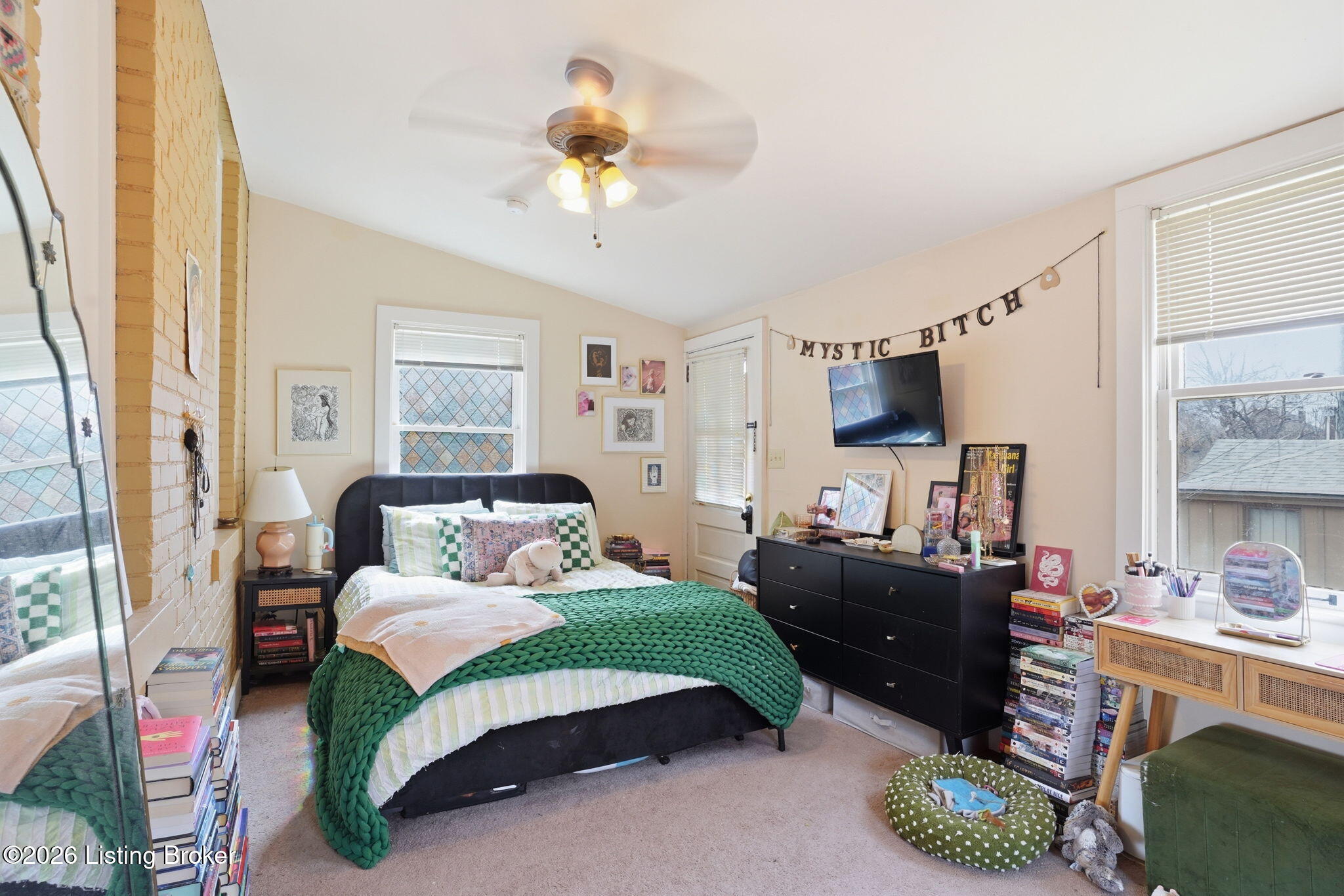 1456 Saint James Ct
